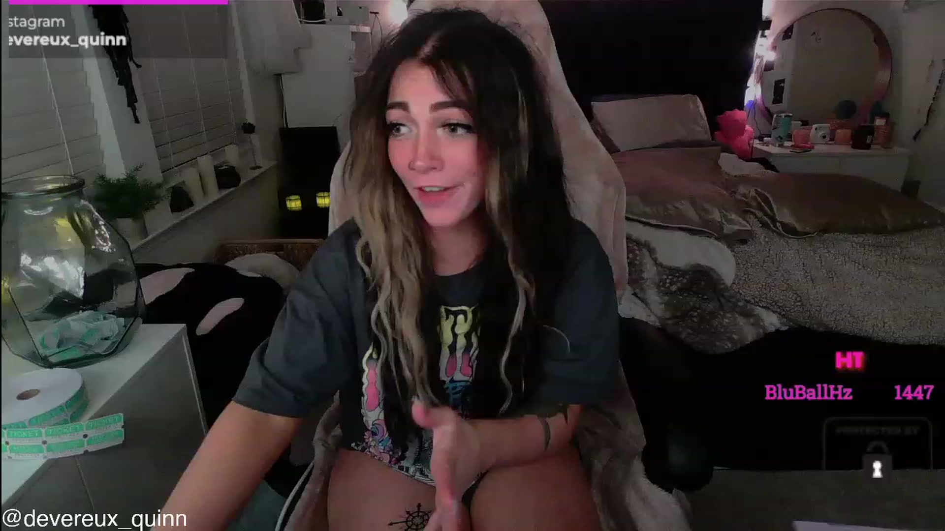 Gallery image thumbnail from Devereuxquinn's myfreecams stream on, 07/26/2023, 07:52 image 2 of 20