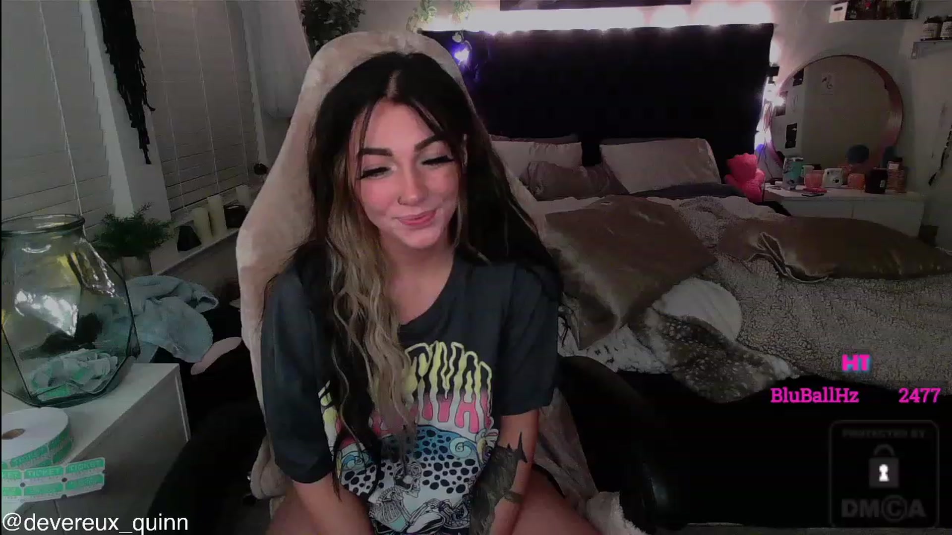 Gallery image thumbnail from Devereuxquinn's myfreecams stream on, 07/26/2023, 07:52 image 18 of 20