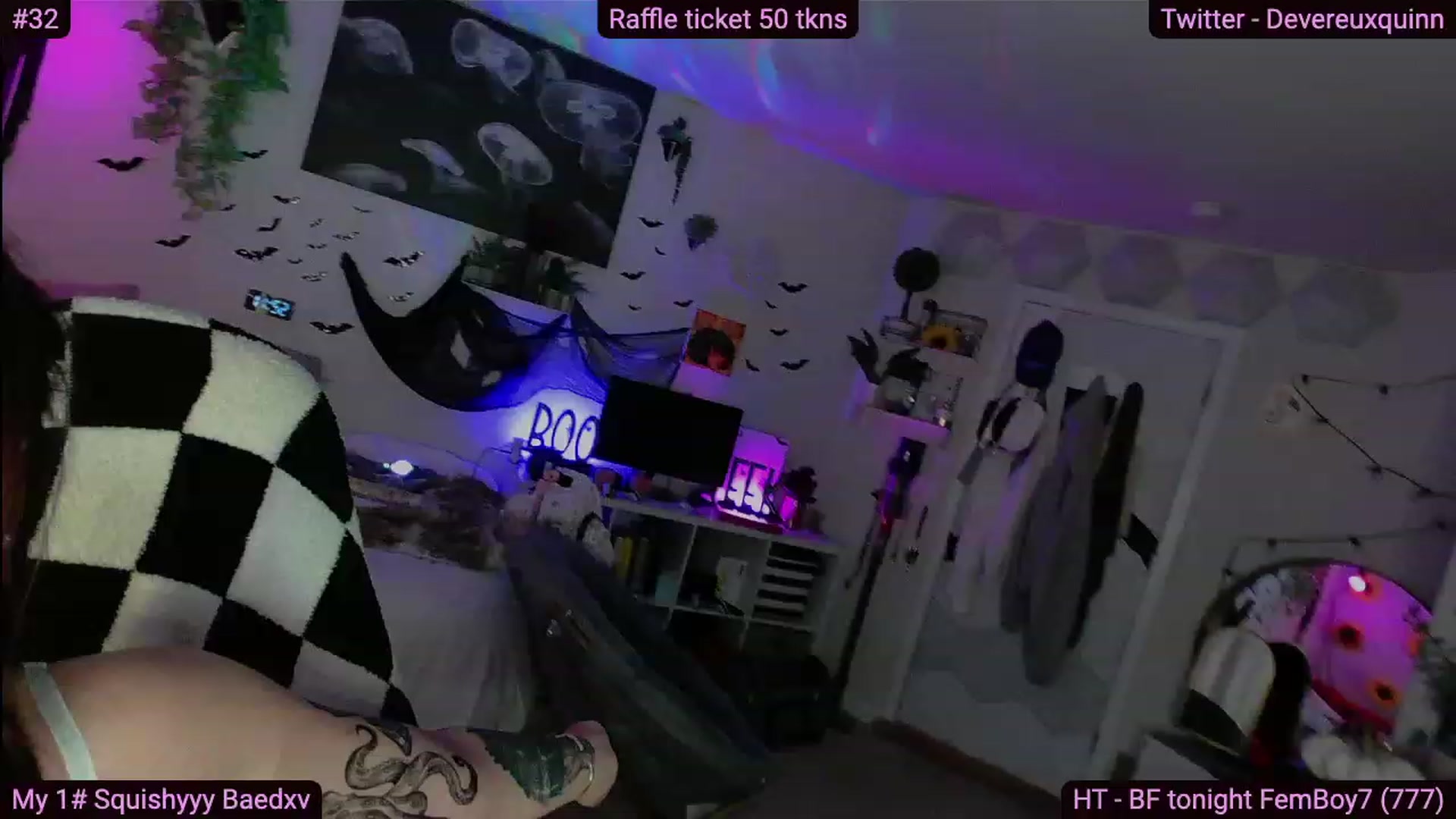 Gallery image thumbnail from Devereuxquinn's myfreecams stream on, 09/24/2023, 05:01 image 4 of 20