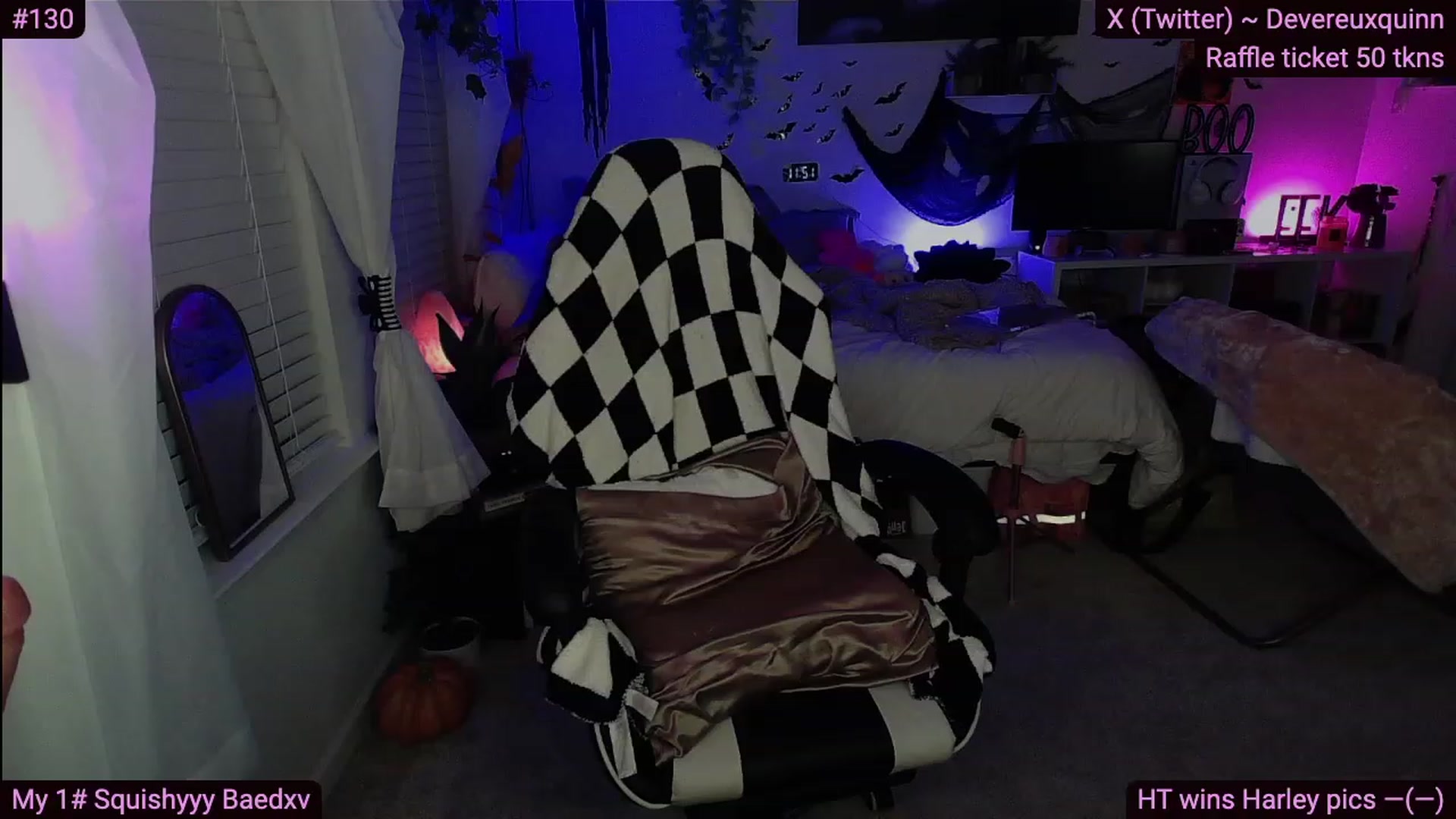 Gallery image thumbnail from Devereuxquinn's myfreecams stream on, 10/10/2023, 04:13 image 15 of 20