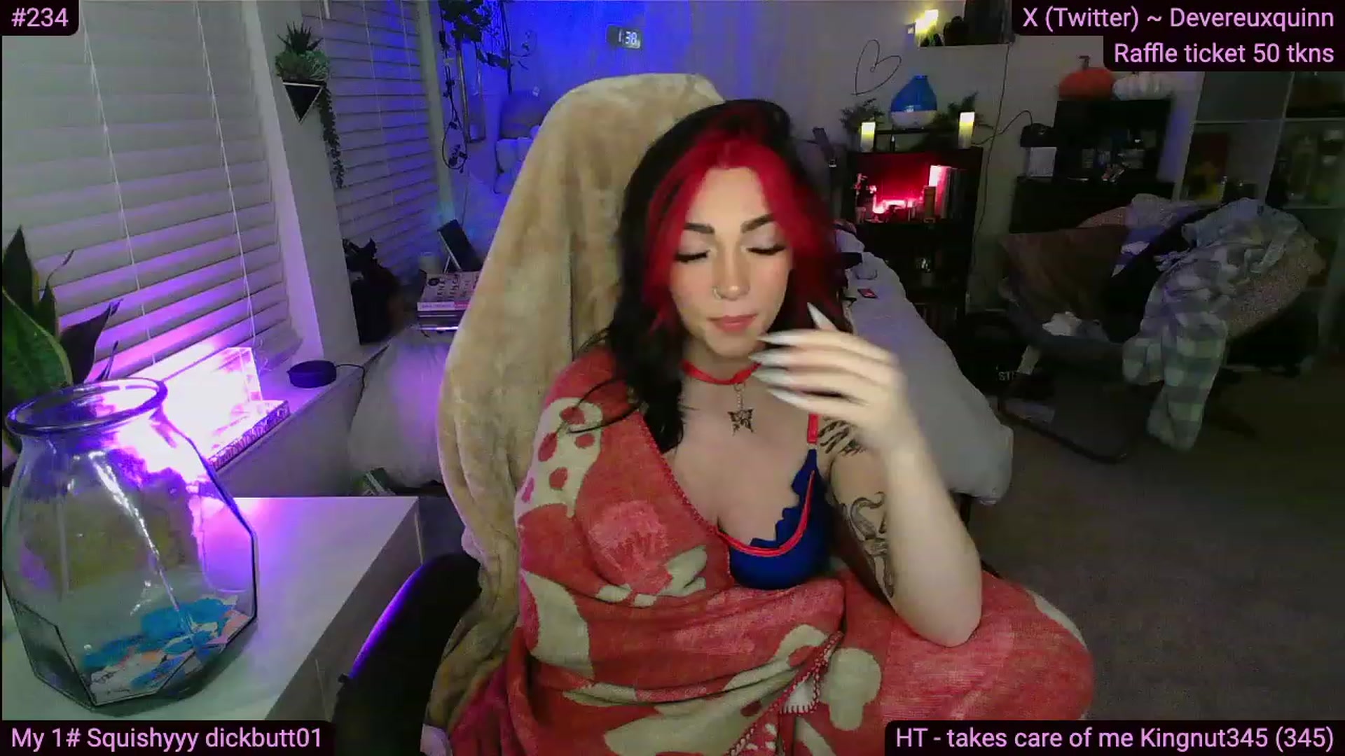 Gallery image thumbnail from Devereuxquinn's myfreecams stream on, 11/01/2023, 06:46 image 8 of 20