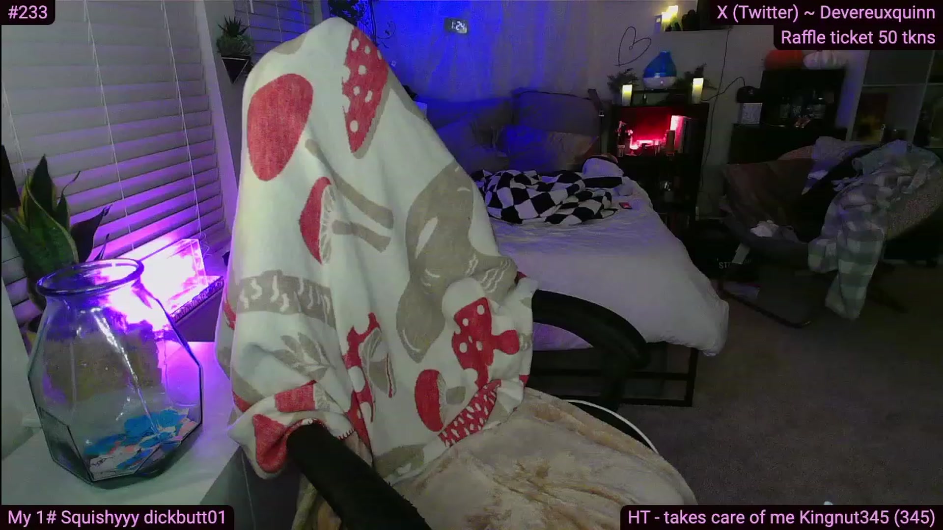 Gallery image thumbnail from Devereuxquinn's myfreecams stream on, 11/01/2023, 06:46 image 5 of 20