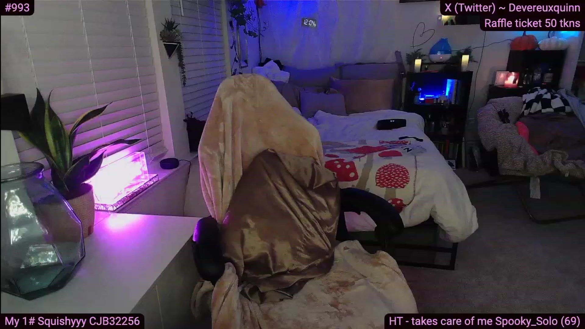 Gallery image thumbnail from Devereuxquinn's myfreecams stream on, 11/03/2023, 04:54 image 9 of 20