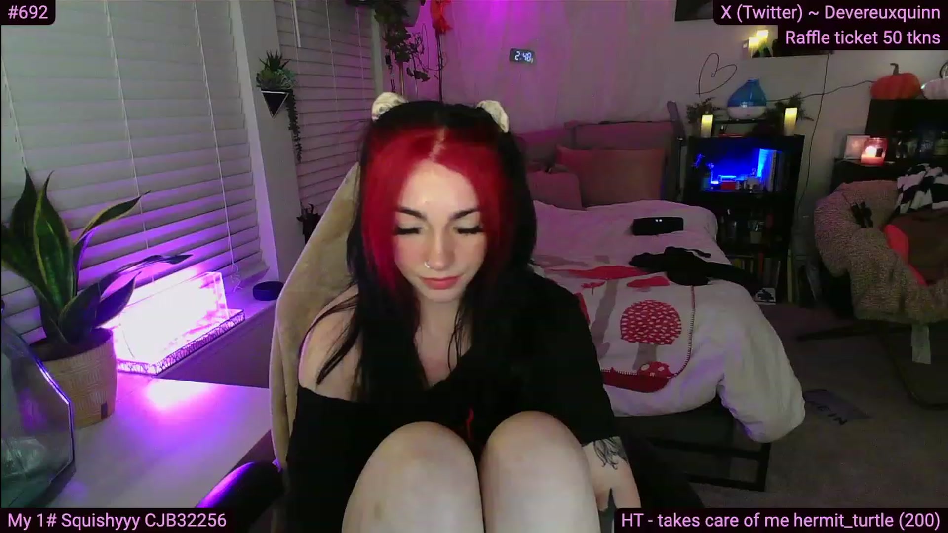 Gallery image thumbnail from Devereuxquinn's myfreecams stream on, 11/03/2023, 07:41 image 8 of 20