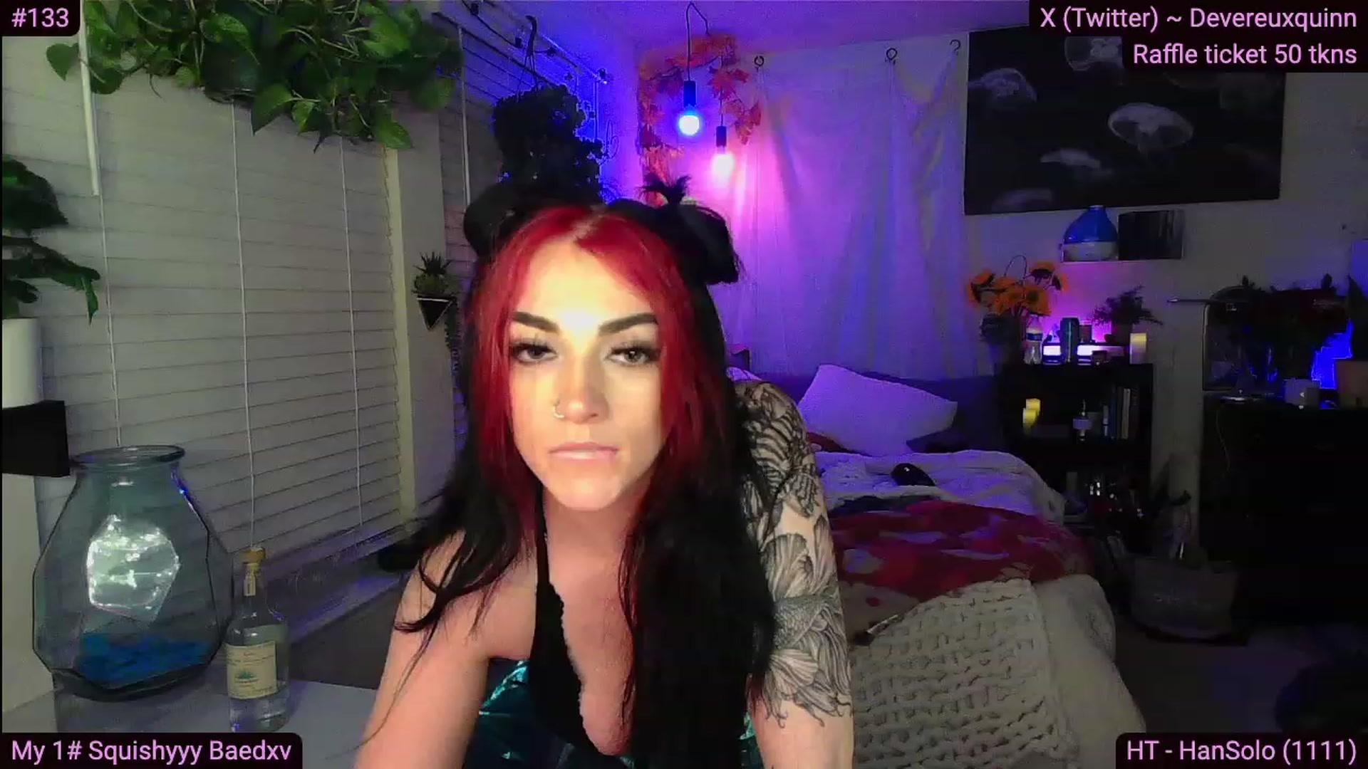 Gallery image thumbnail from Devereuxquinn's myfreecams stream on, 11/17/2023, 06:00 image 18 of 20
