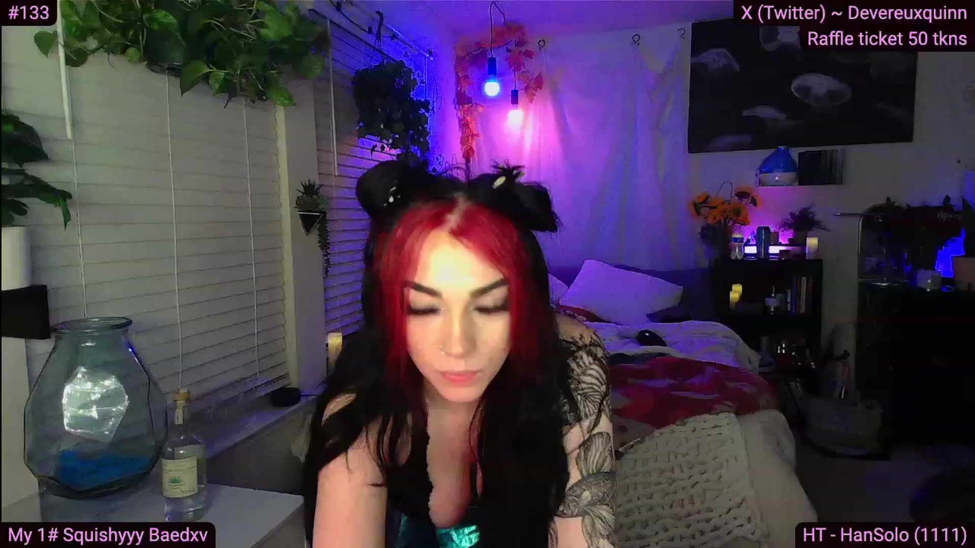 Gallery image thumbnail from Devereuxquinn's myfreecams stream on, 11/17/2023, 06:00 image 19 of 20