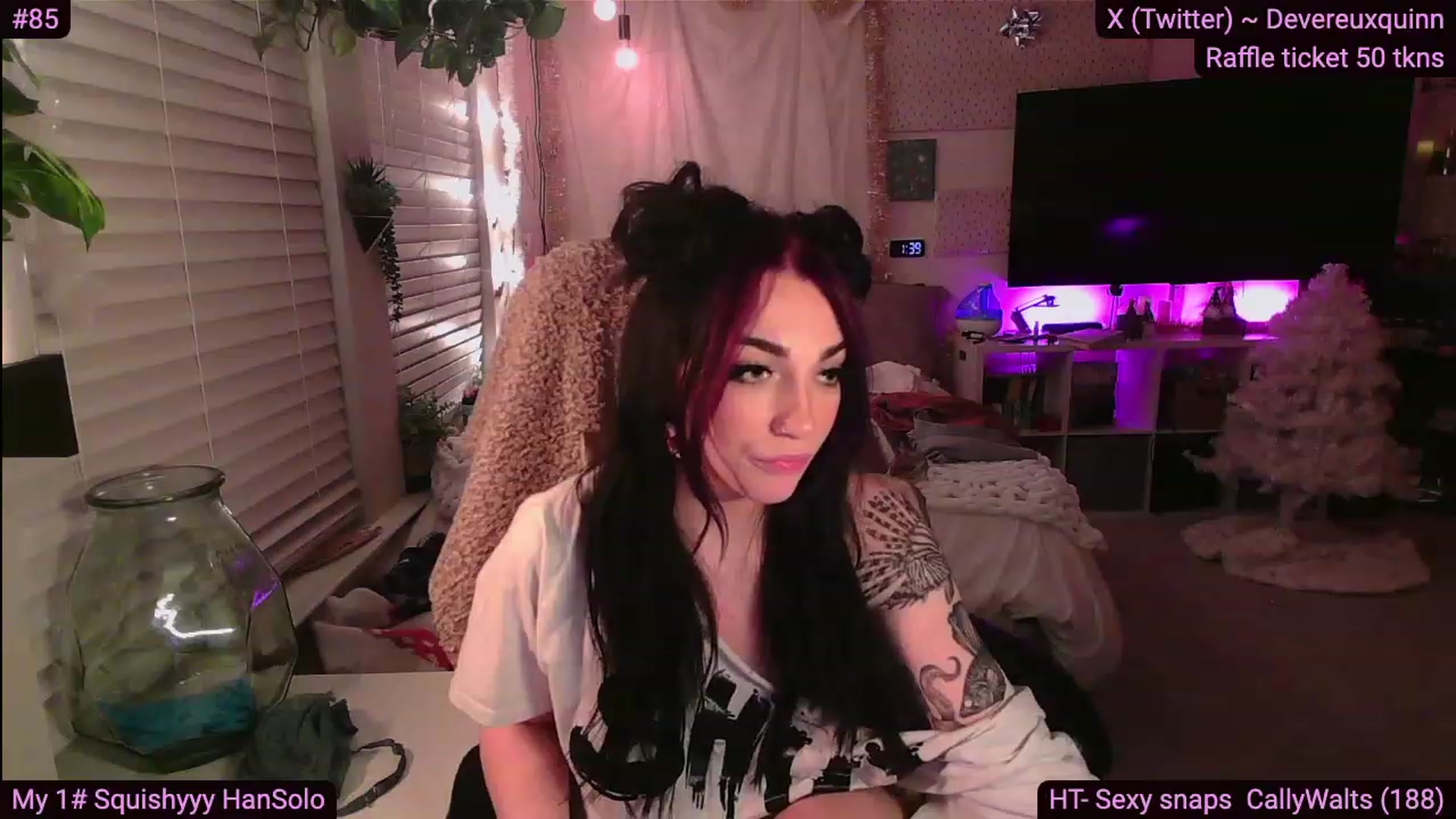 Gallery image thumbnail from Devereuxquinn's myfreecams stream on, 11/29/2023, 06:54 image 20 of 20