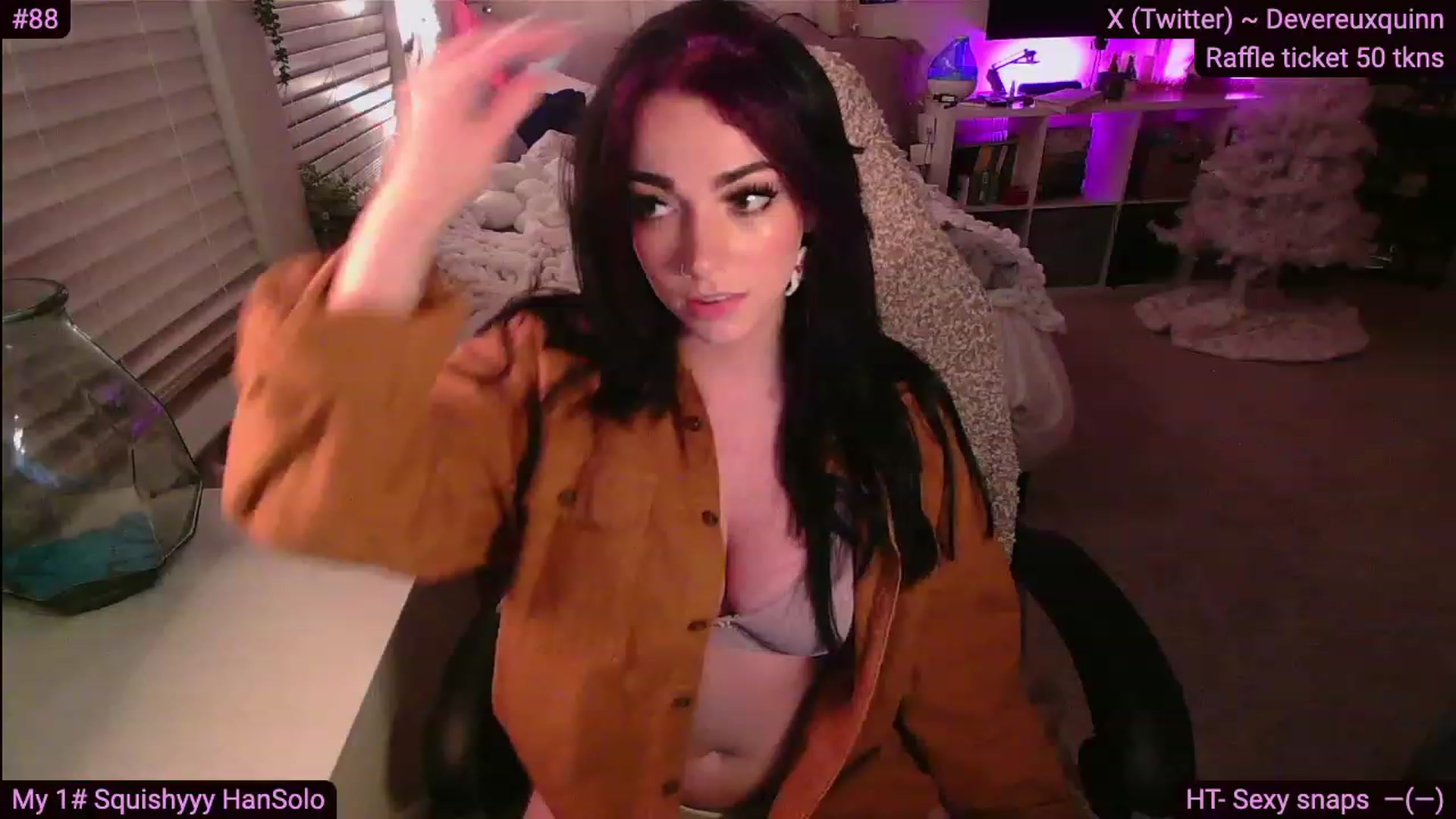Gallery image thumbnail from Devereuxquinn's myfreecams stream on, 11/29/2023, 06:54 image 2 of 20