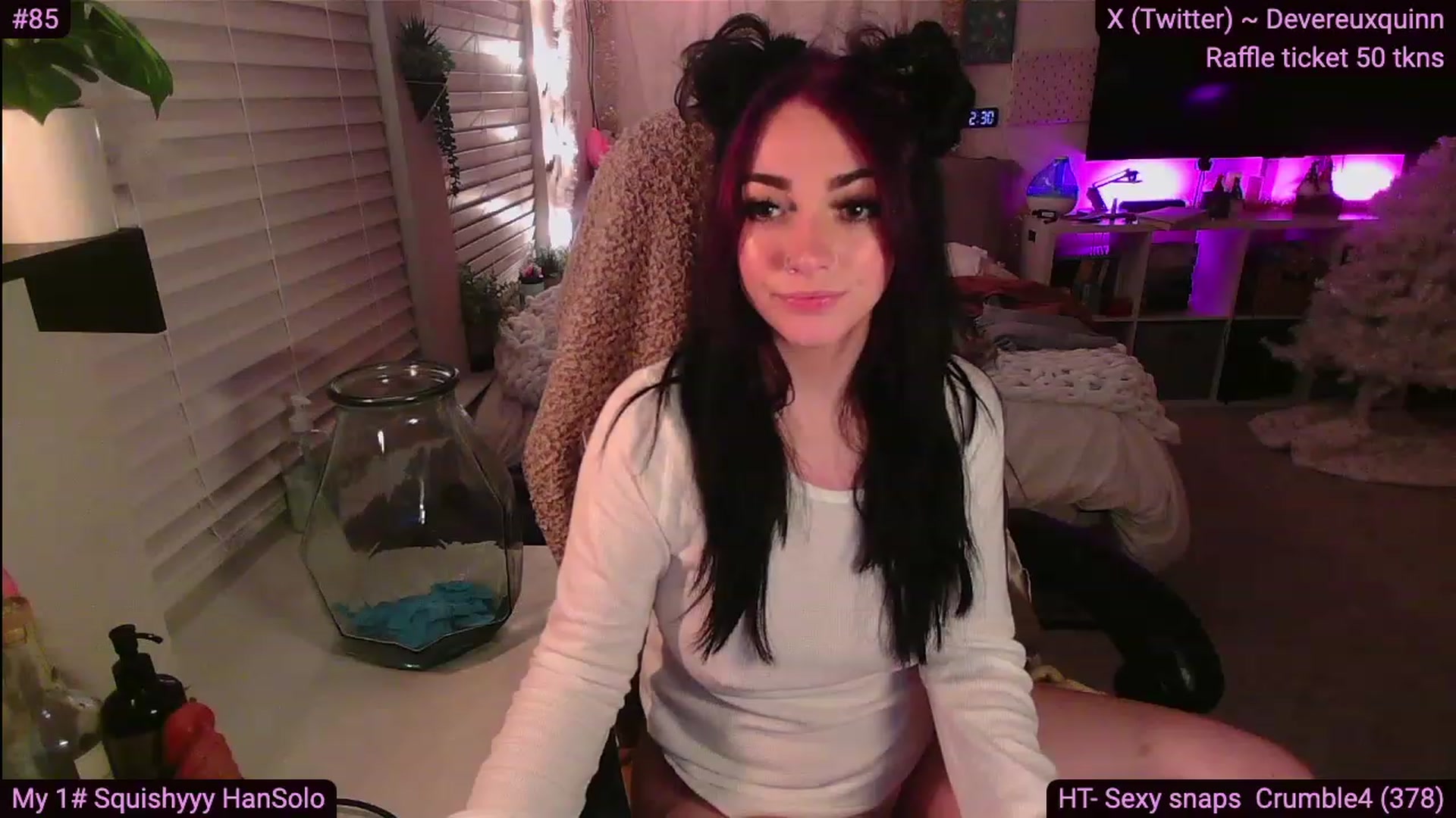Gallery image thumbnail from Devereuxquinn's myfreecams stream on, 11/29/2023, 08:14 image 9 of 20
