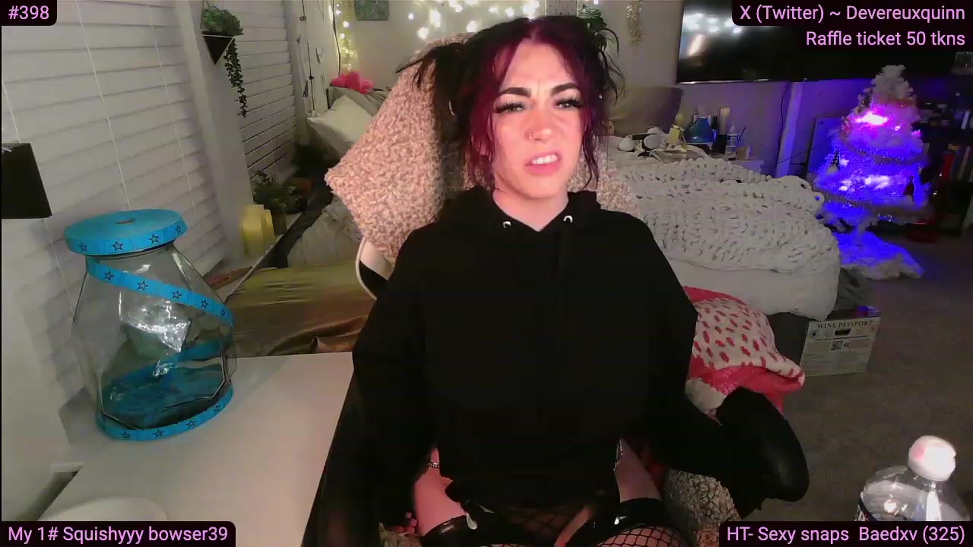 Gallery image thumbnail from Devereuxquinn's myfreecams stream on, 12/02/2023, 06:47 image 3 of 20