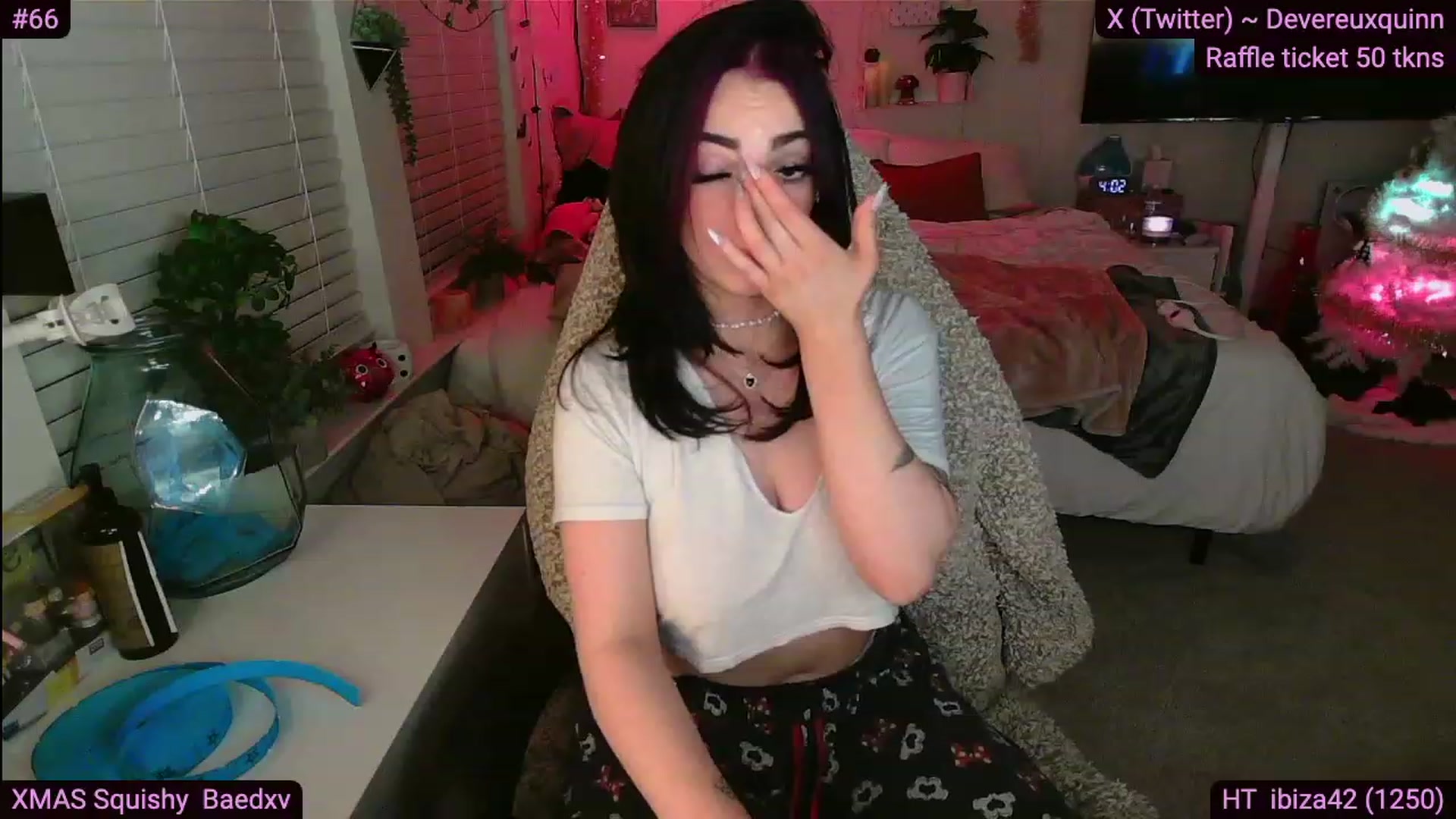 Gallery image thumbnail from Devereuxquinn's myfreecams stream on, 12/06/2023, 09:48 image 5 of 20
