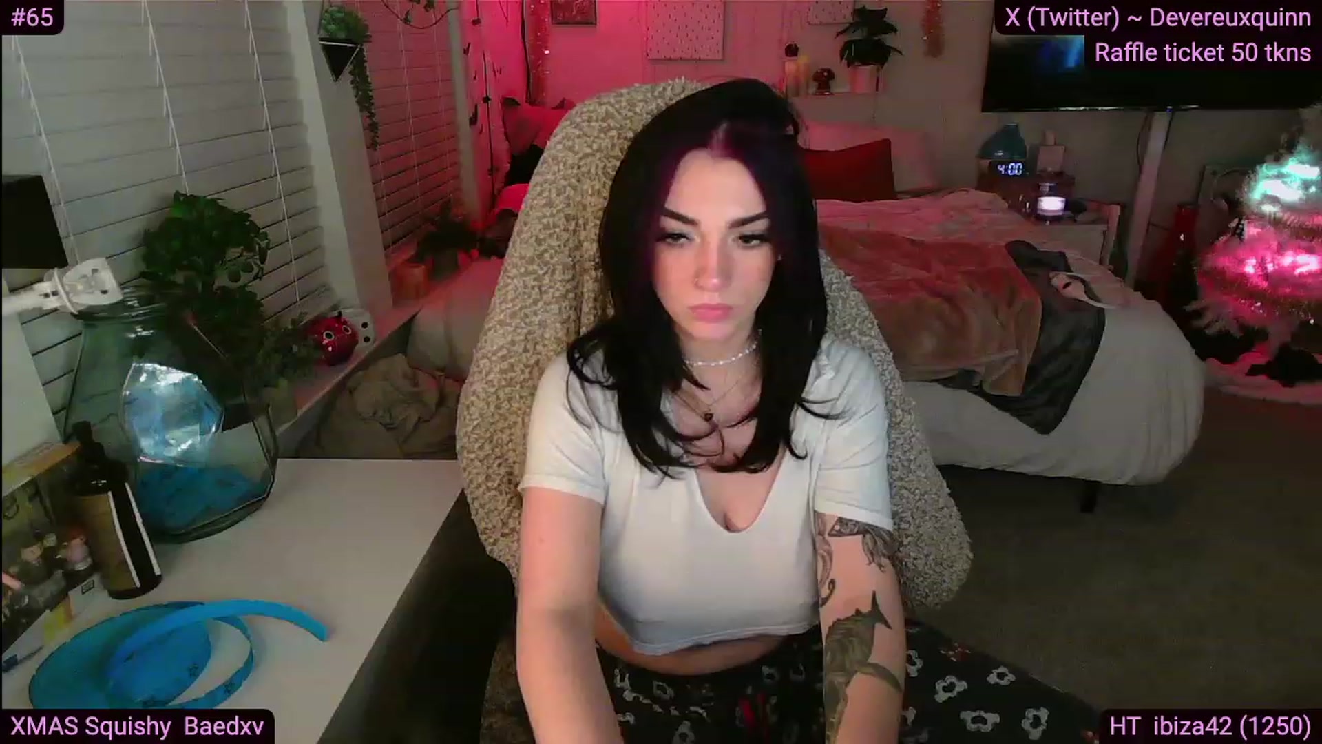 Gallery image thumbnail from Devereuxquinn's myfreecams stream on, 12/06/2023, 09:48 image 4 of 20