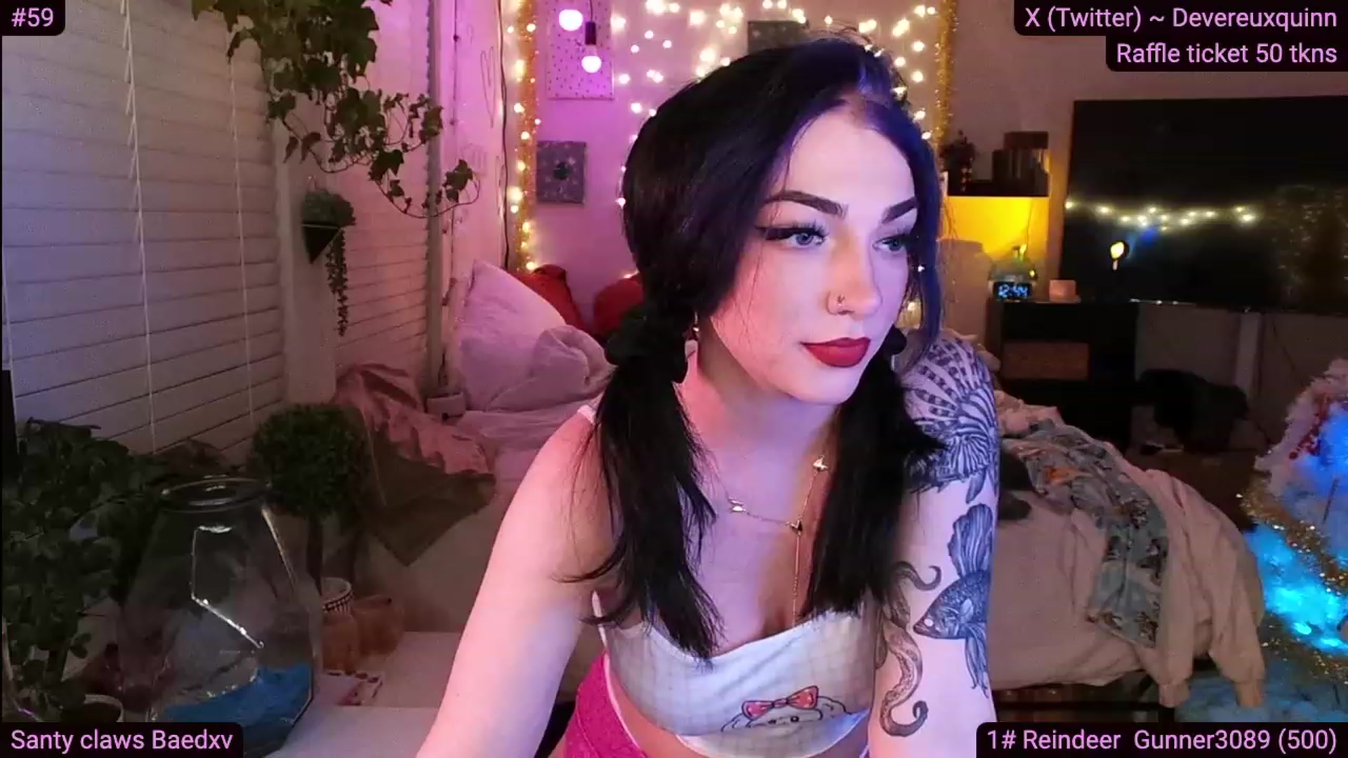 Gallery image thumbnail from Devereuxquinn's myfreecams stream on, 12/15/2023, 05:55 image 15 of 20