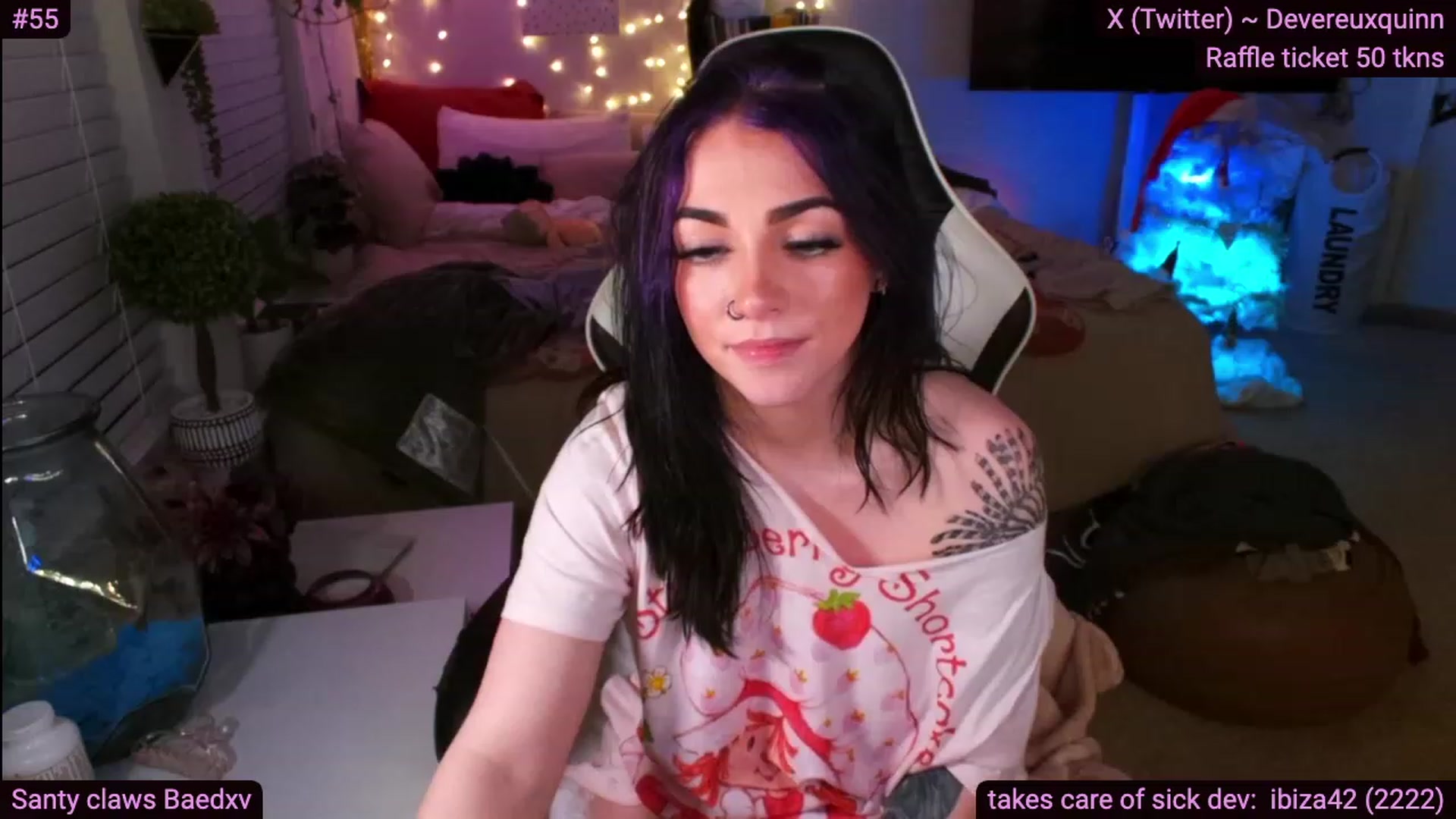 Gallery image thumbnail from Devereuxquinn's myfreecams stream on, 12/17/2023, 09:25 image 11 of 20