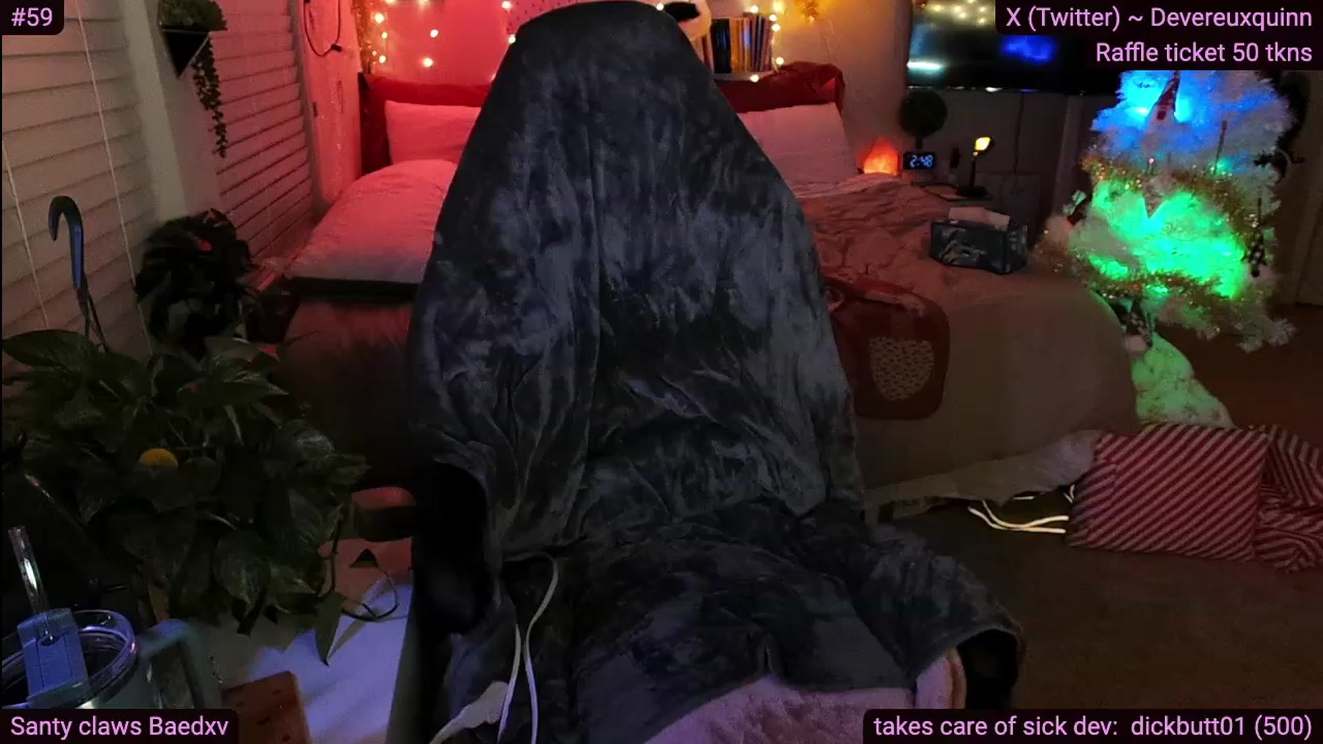 Gallery image thumbnail from Devereuxquinn's myfreecams stream on, 12/21/2023, 08:07 image 14 of 20