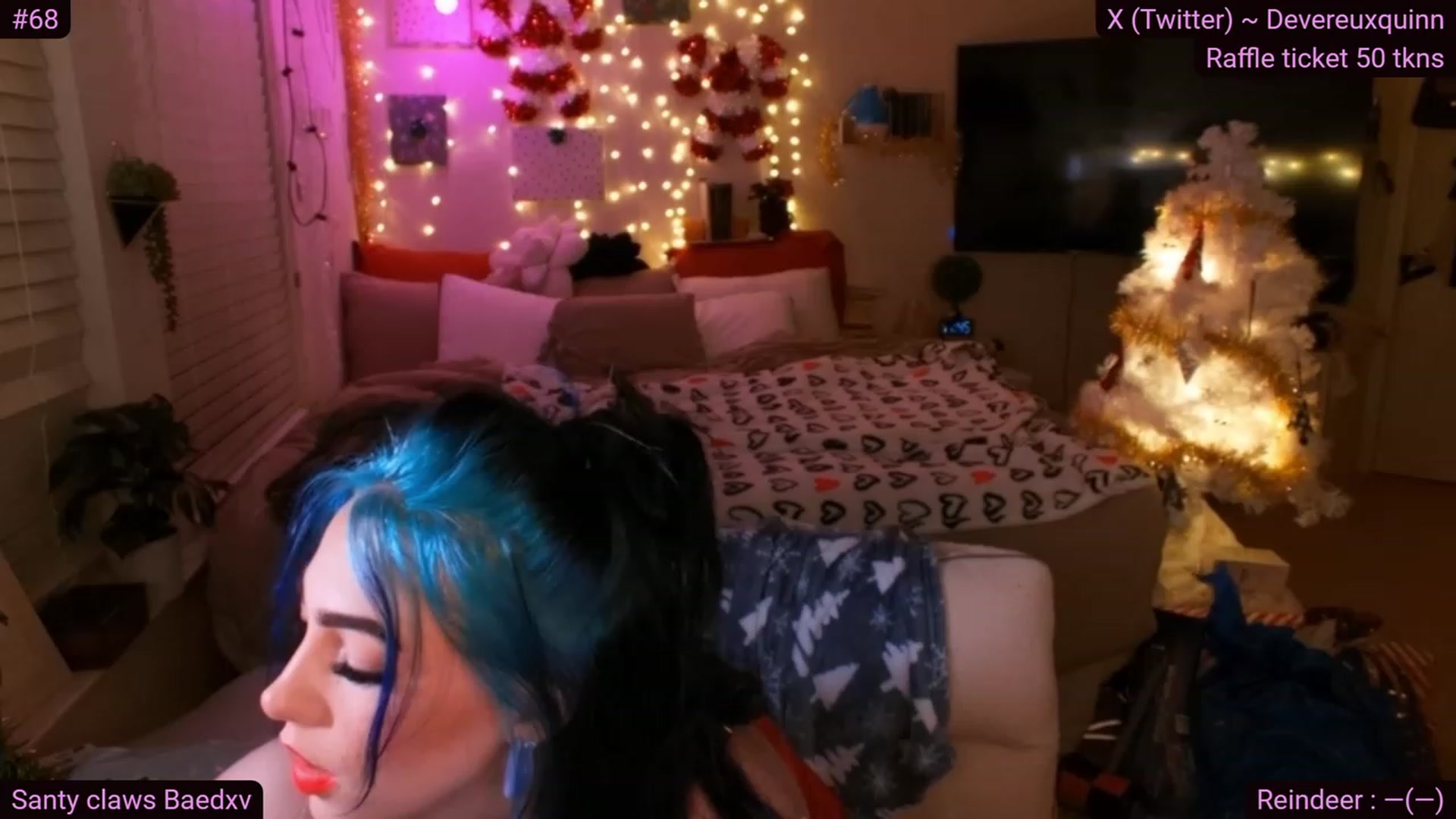 Gallery image thumbnail from Devereuxquinn's myfreecams stream on, 12/24/2023, 05:15 image 8 of 20