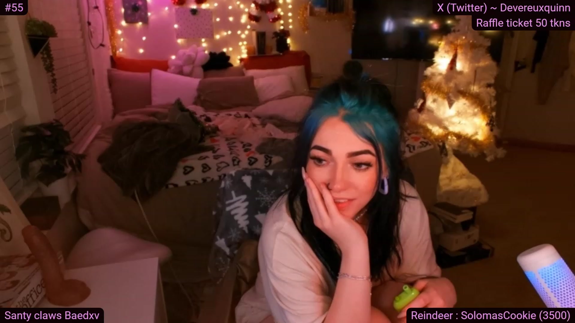 Gallery image thumbnail from Devereuxquinn's myfreecams stream on, 12/24/2023, 10:25 image 20 of 20
