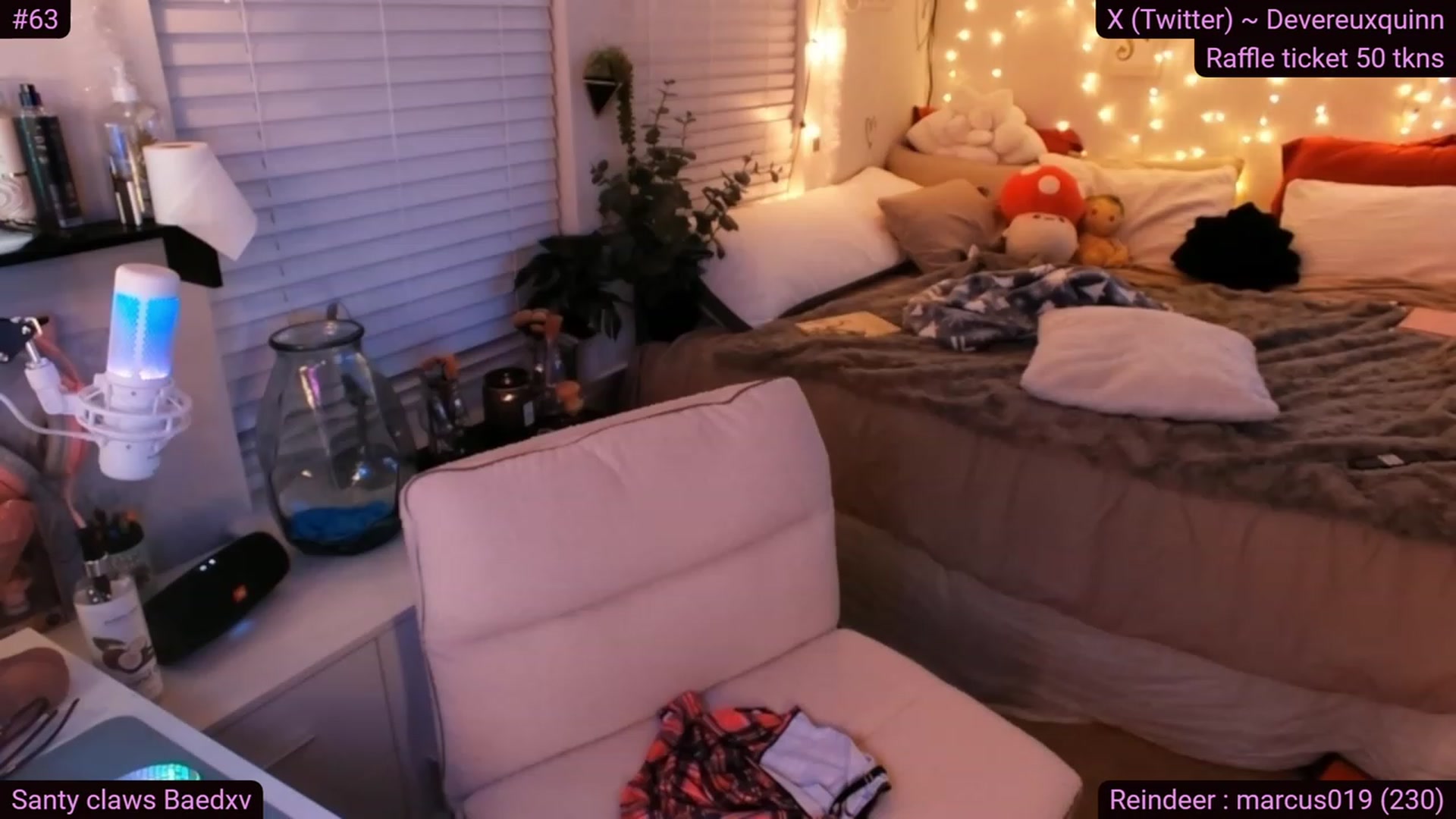 Gallery image thumbnail from Devereuxquinn's myfreecams stream on, 12/29/2023, 06:57 image 14 of 20