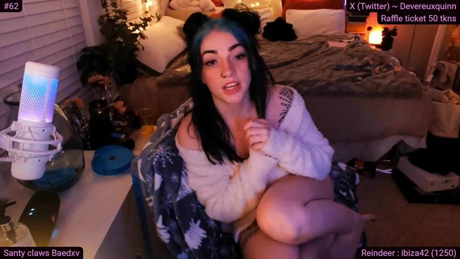 Gallery image thumbnail from Devereuxquinn's myfreecams stream on, 12/29/2023, 08:53 image 18 of 20