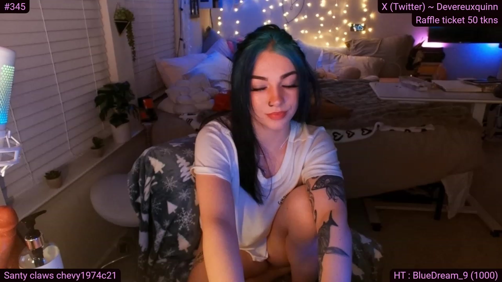 Gallery image thumbnail from Devereuxquinn's myfreecams stream on, 01/03/2024, 10:12 image 4 of 20