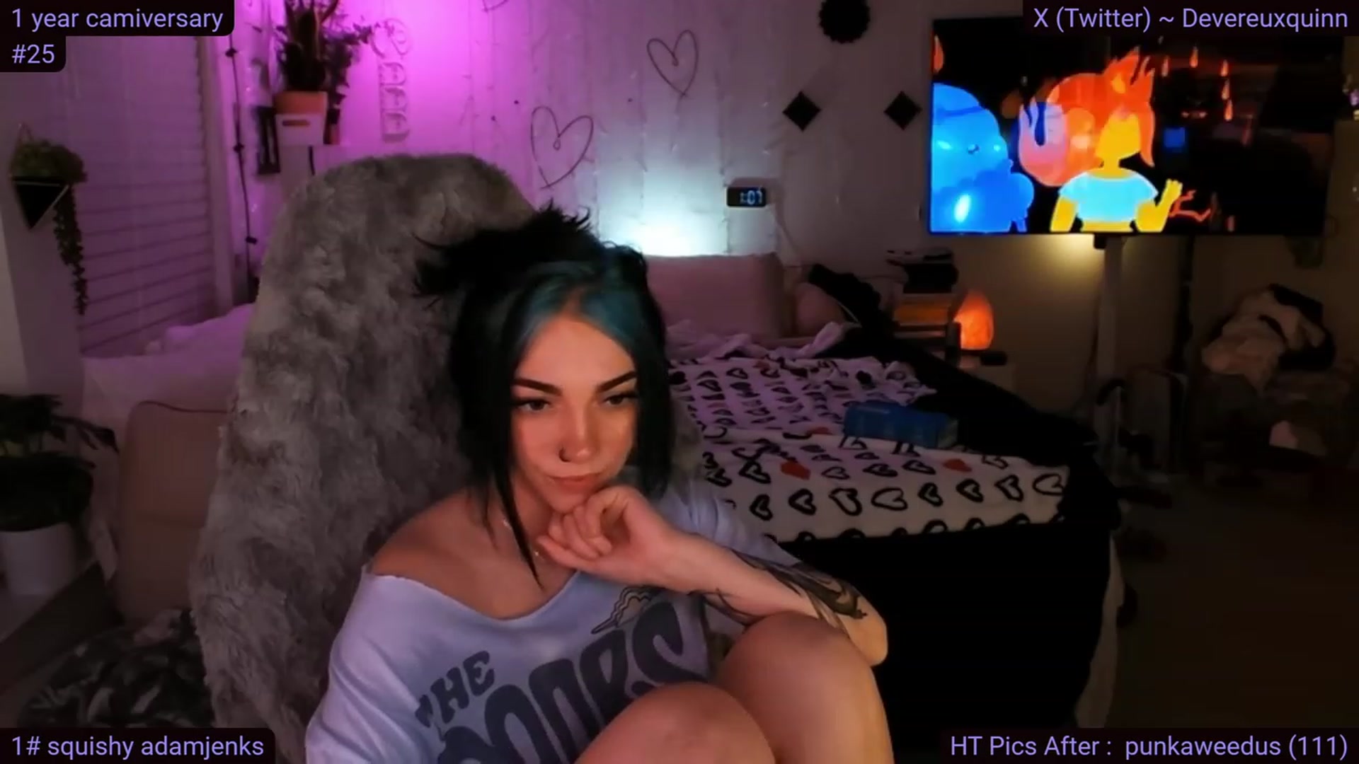 Gallery image thumbnail from Devereuxquinn's myfreecams stream on, 01/10/2024, 06:33 image 15 of 20