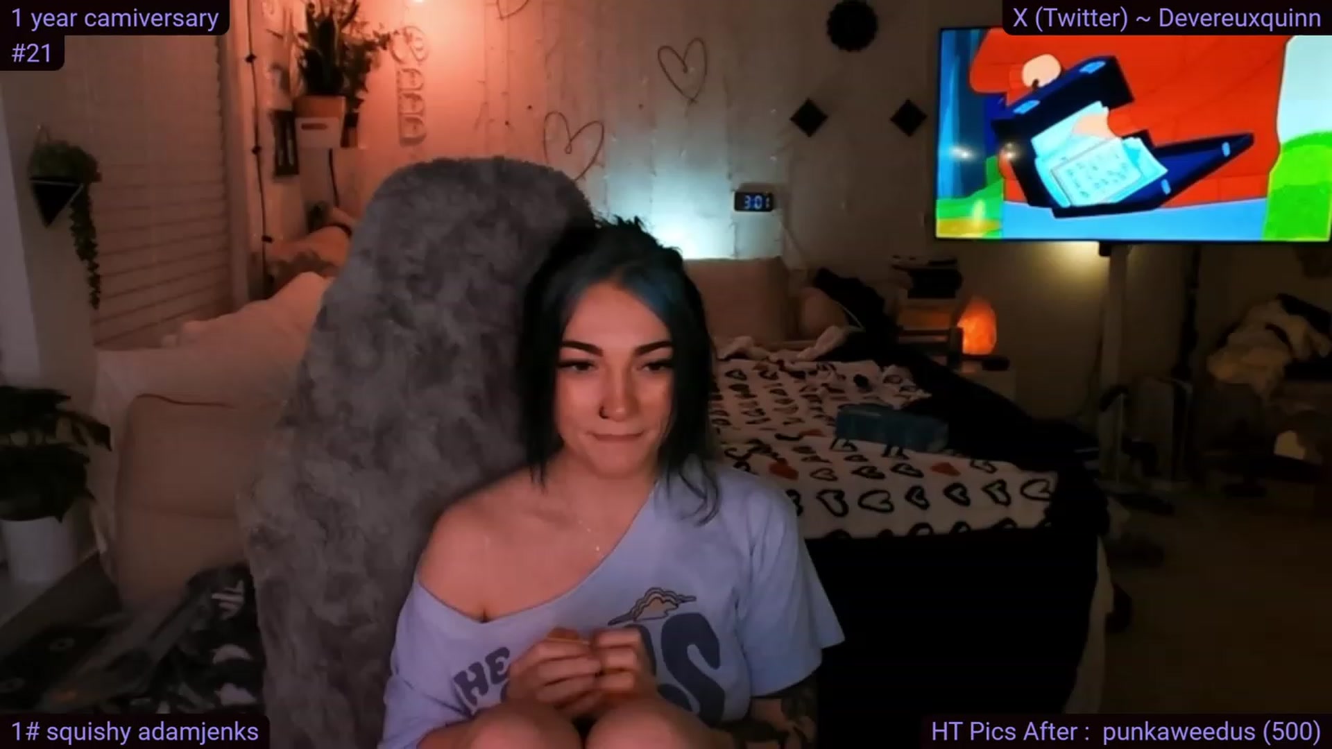 Gallery image thumbnail from Devereuxquinn's myfreecams stream on, 01/10/2024, 08:14 image 8 of 20