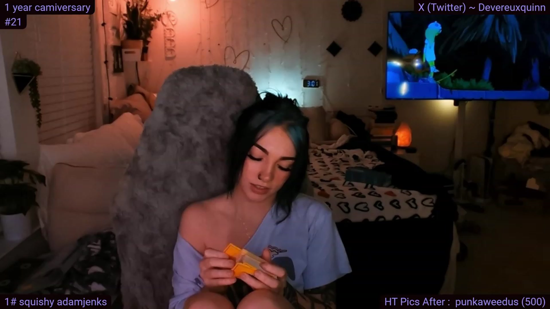 Gallery image thumbnail from Devereuxquinn's myfreecams stream on, 01/10/2024, 08:14 image 9 of 20