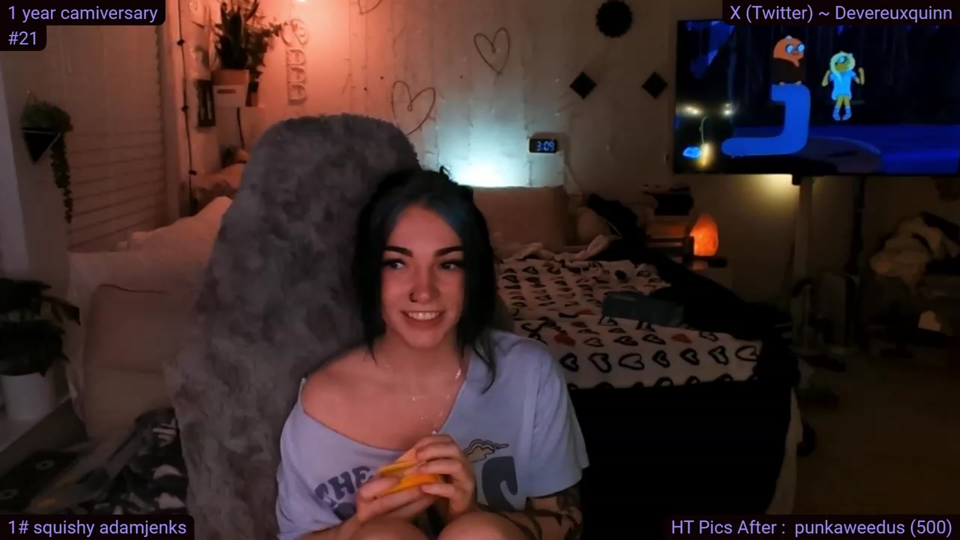 Gallery image thumbnail from Devereuxquinn's myfreecams stream on, 01/10/2024, 08:14 image 20 of 20