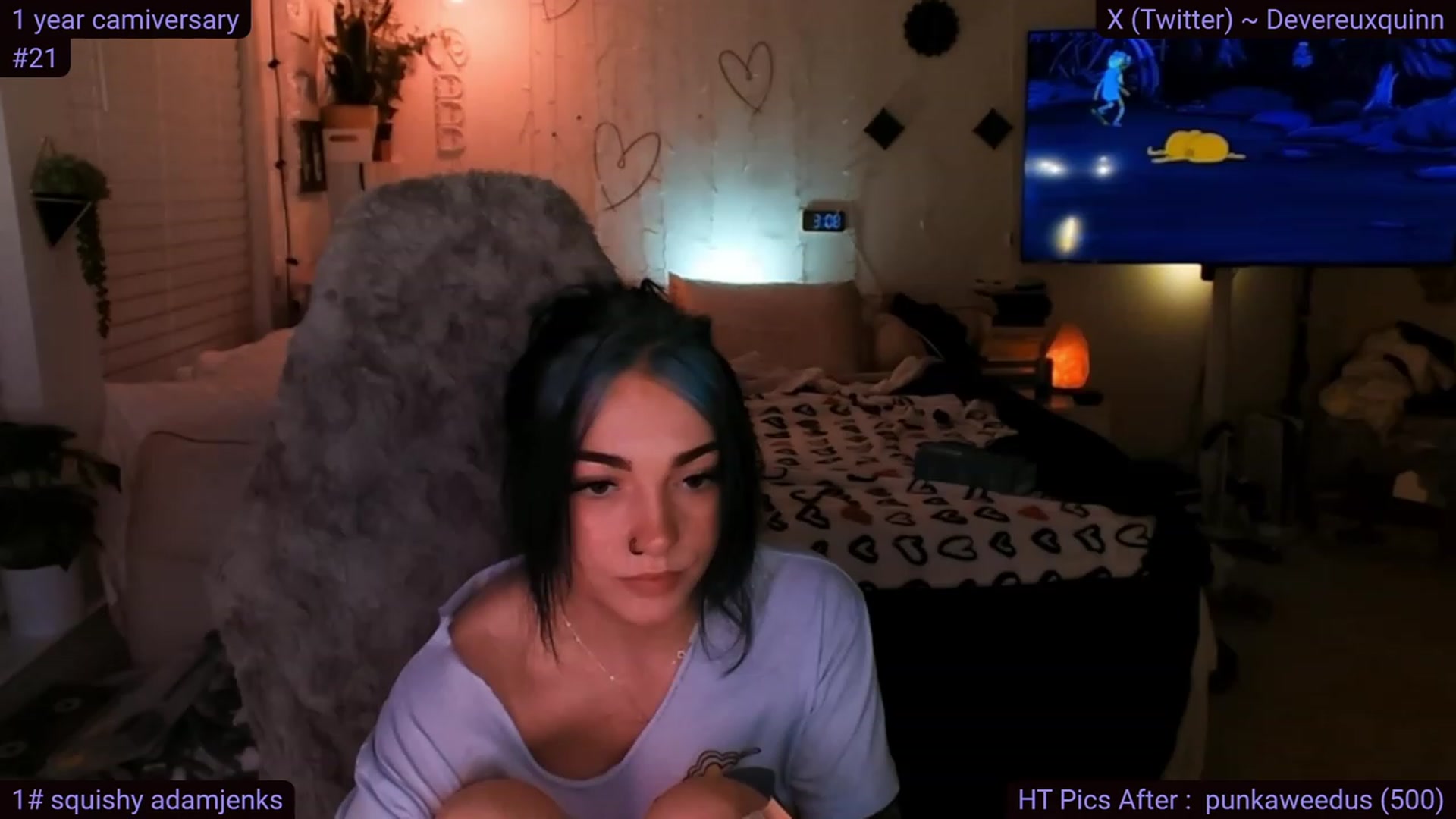 Gallery image thumbnail from Devereuxquinn's myfreecams stream on, 01/10/2024, 08:14 image 19 of 20