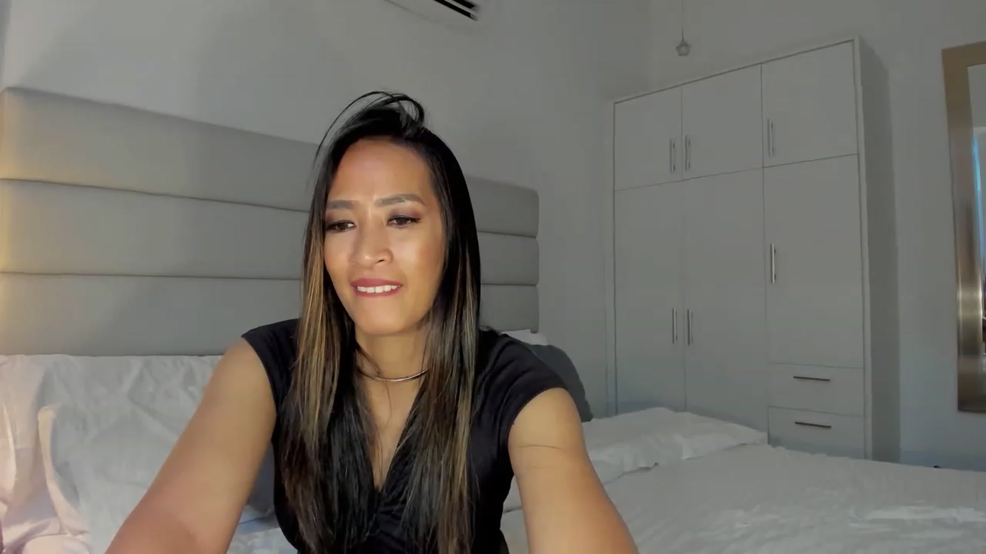 Gallery image thumbnail from DevilTeaser's myfreecams stream on, 11/18/2022, 15:18 image 19 of 20