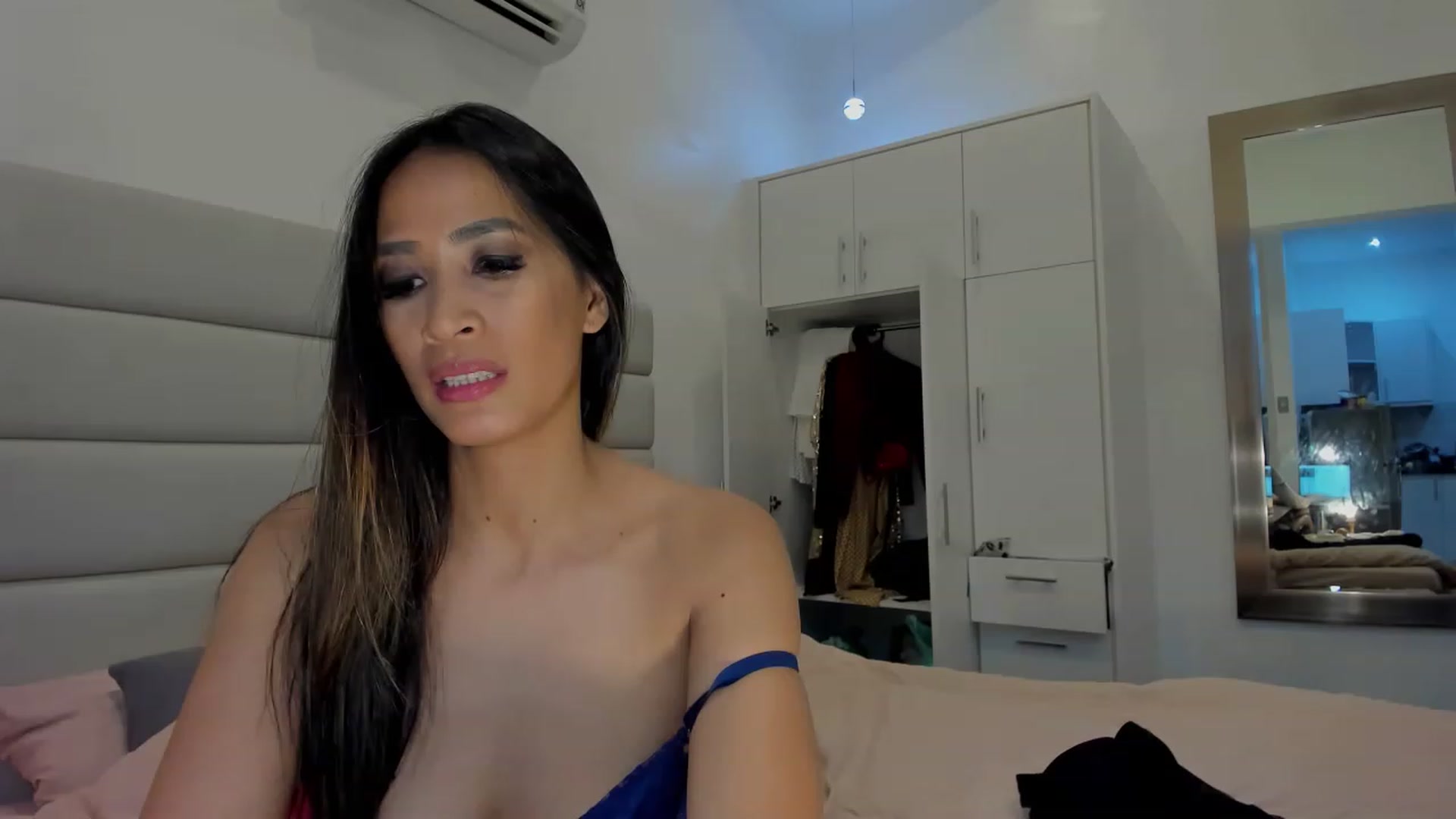 Gallery image thumbnail from DevilTeaser's myfreecams stream on, 11/26/2022, 15:09 image 17 of 20