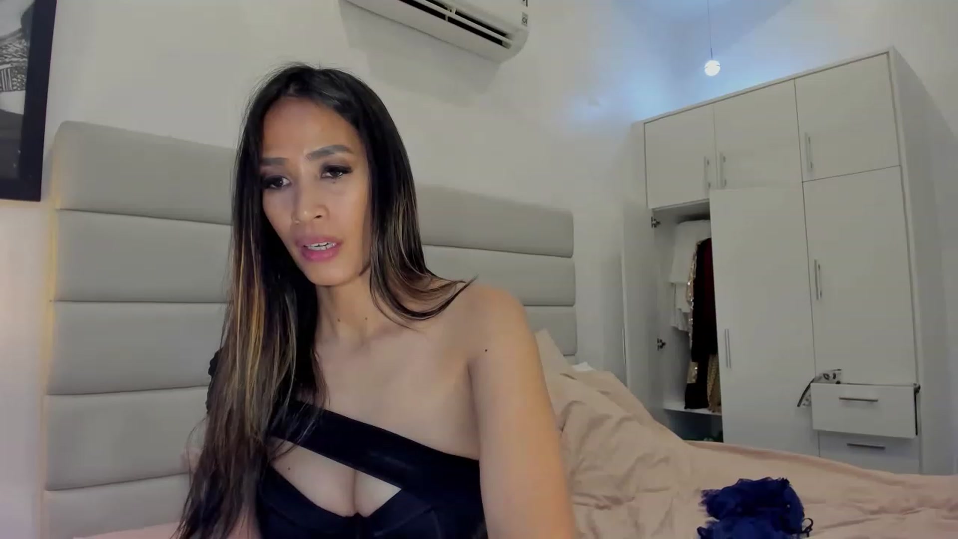 Gallery image thumbnail from DevilTeaser's myfreecams stream on, 11/26/2022, 16:01 image 20 of 20