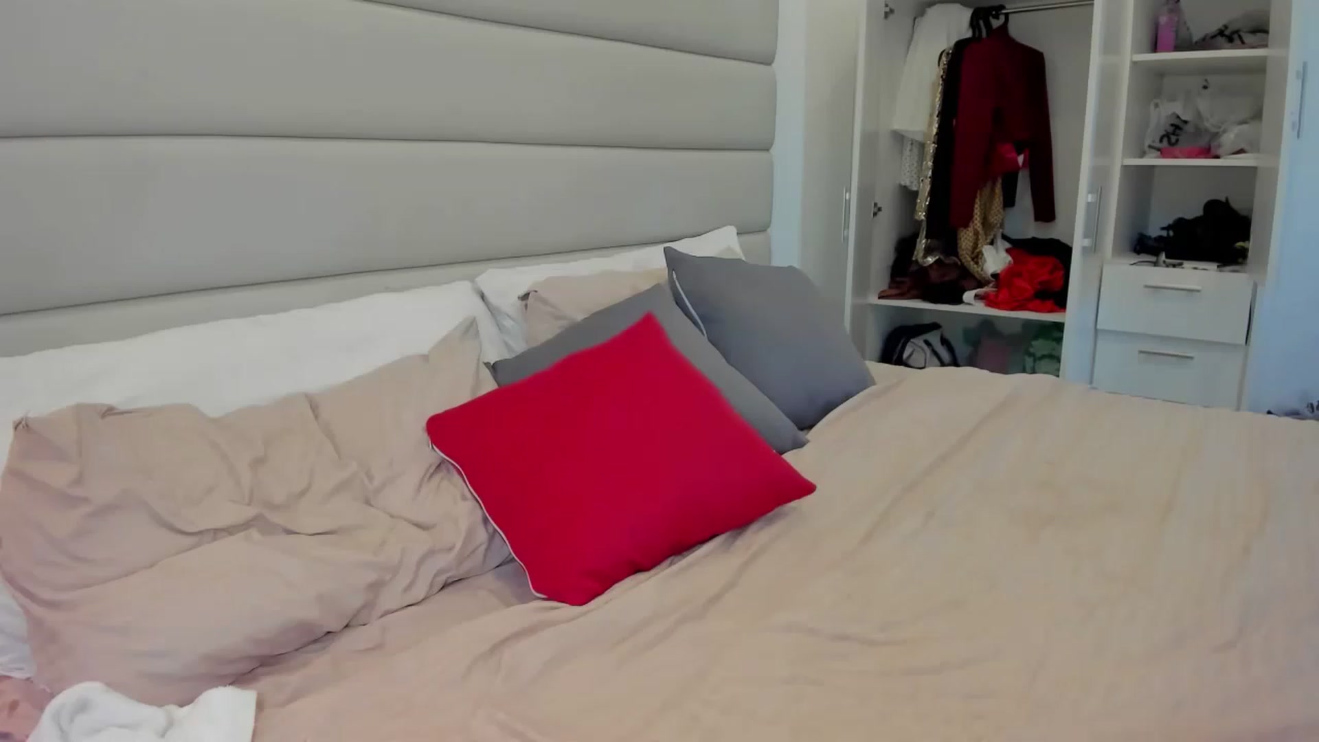Gallery image thumbnail from DevilTeaser's myfreecams stream on, 11/29/2022, 06:39 image 14 of 20
