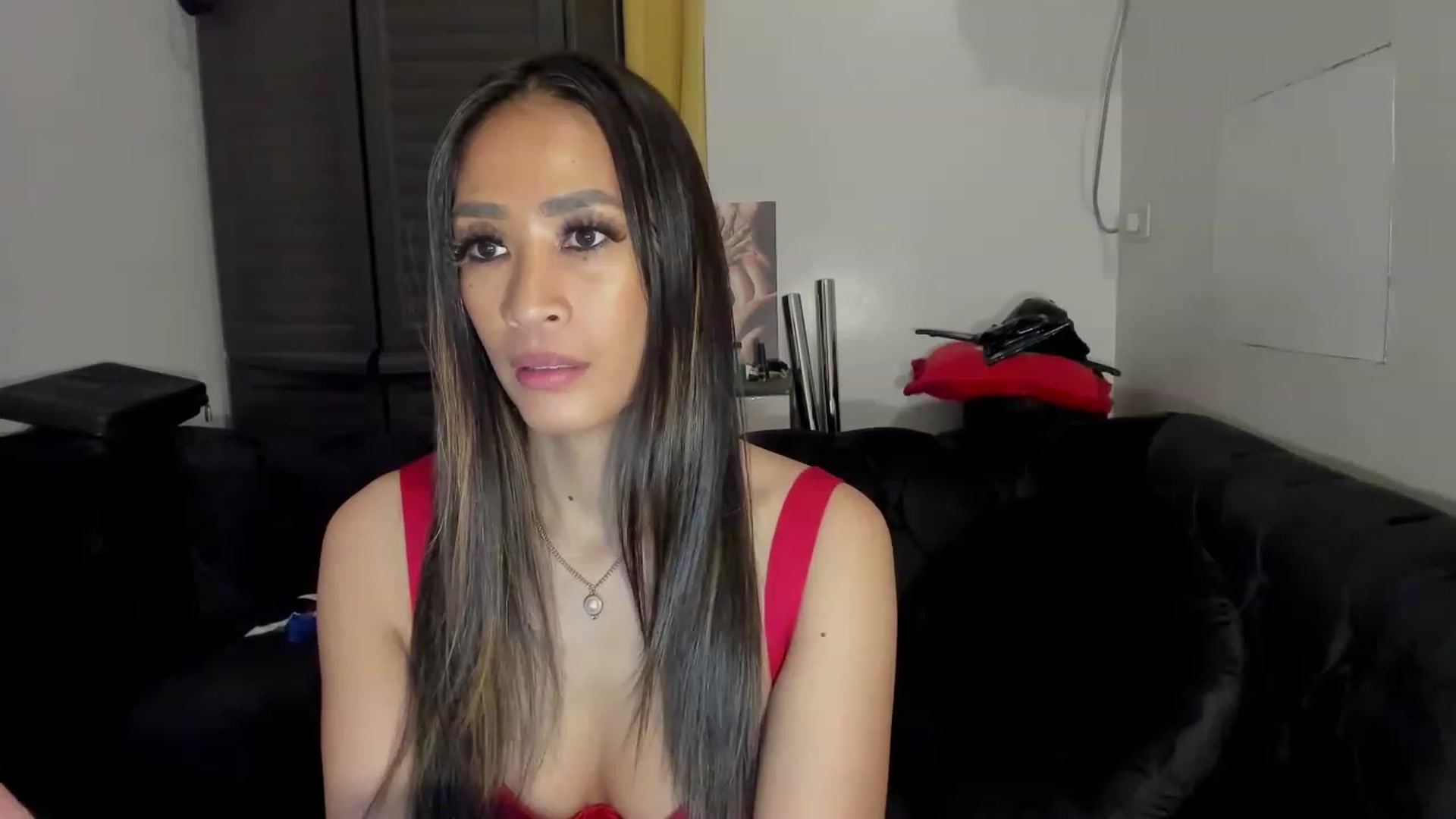 Gallery image thumbnail from DevilTeaser's myfreecams stream on, 12/05/2022, 14:52 image 16 of 20