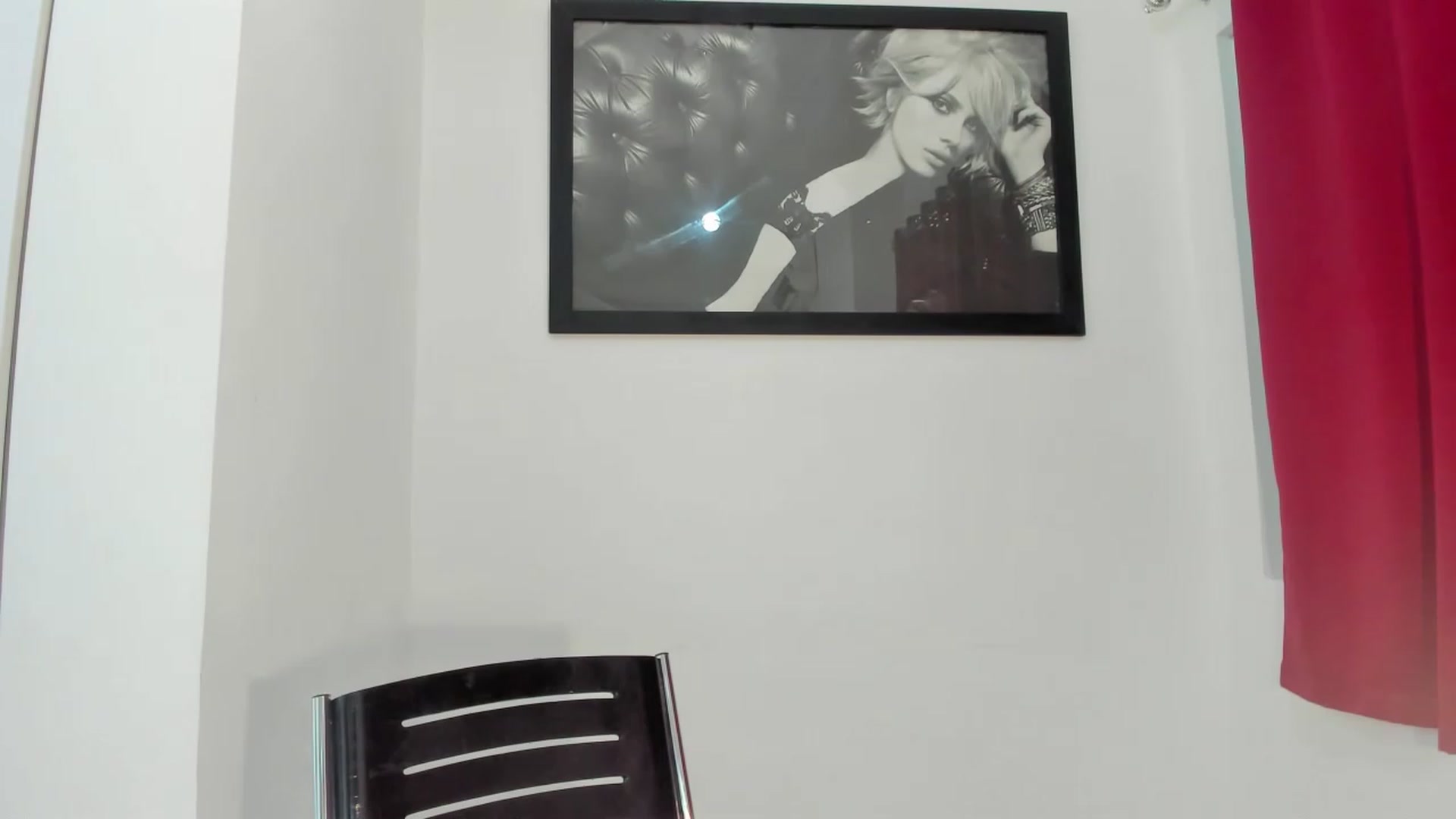 Gallery image thumbnail from DevilTeaser's myfreecams stream on, 12/12/2022, 17:18 image 19 of 20
