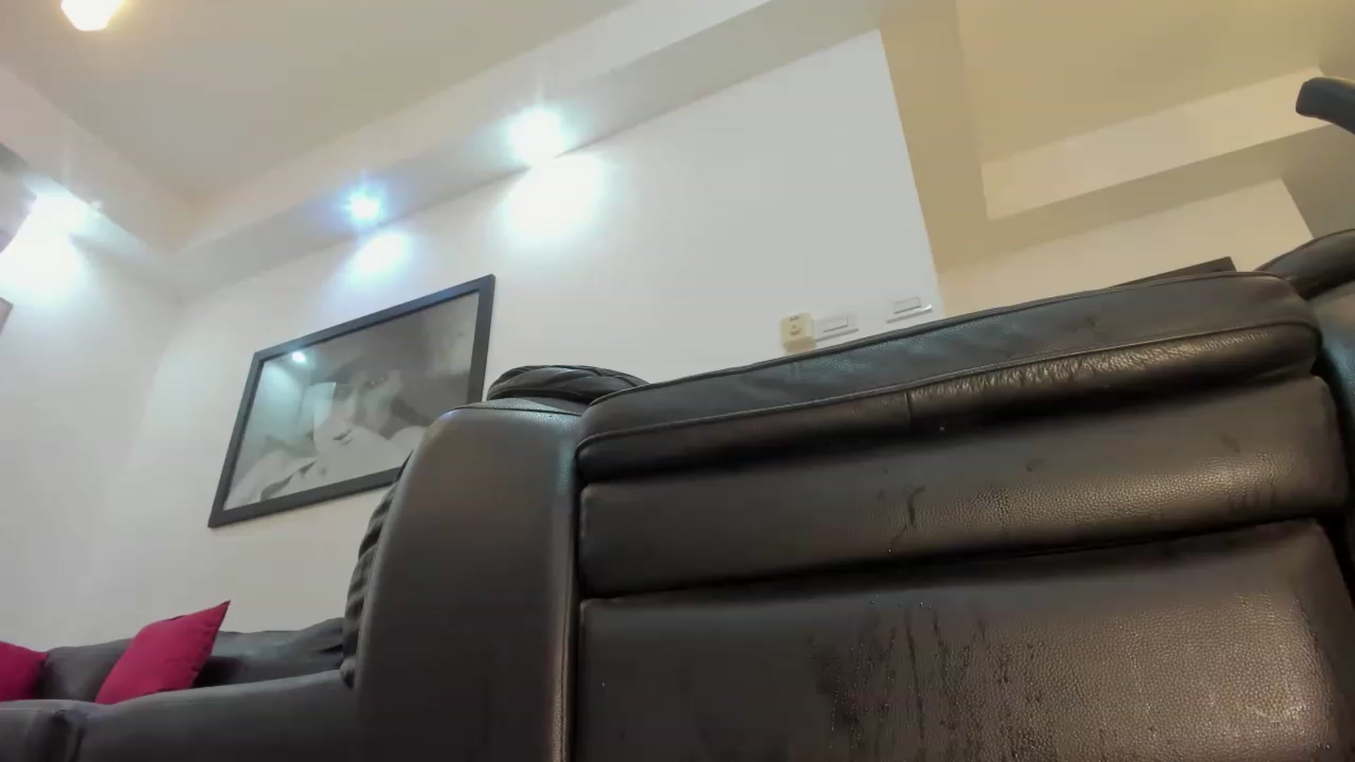 Gallery image thumbnail from DevilTeaser's myfreecams stream on, 12/15/2022, 16:47 image 15 of 20