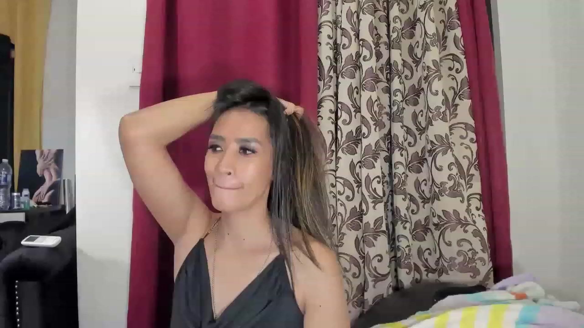Gallery image thumbnail from DevilTeaser's myfreecams stream on, 12/25/2022, 19:28 image 8 of 20