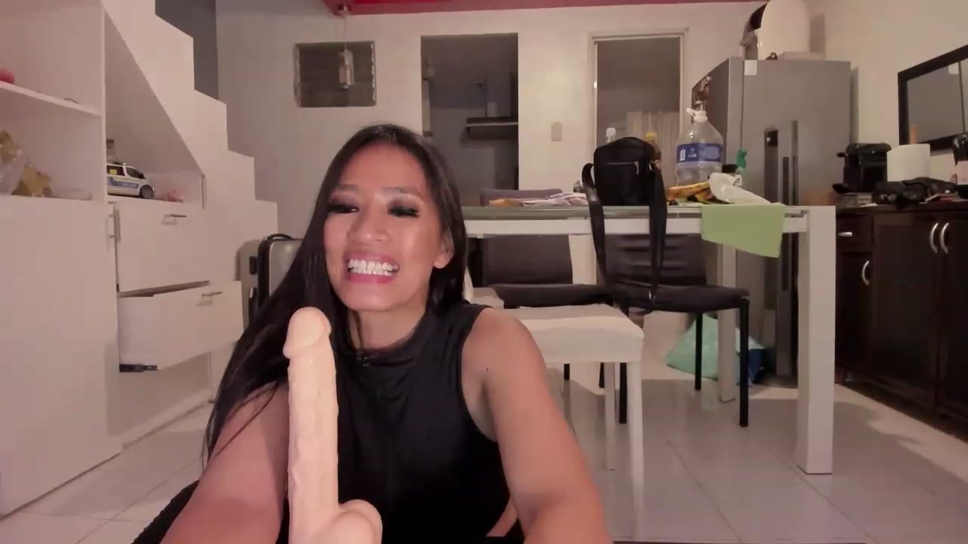 Gallery image thumbnail from DevilTeaser's myfreecams stream on, 05/02/2023, 07:48 image 18 of 20