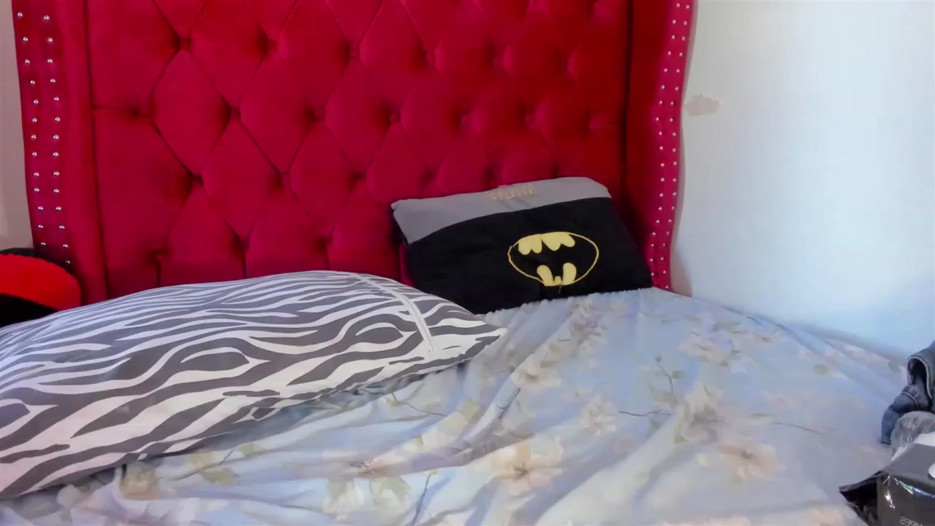Gallery image thumbnail from DevilTeaser's myfreecams stream on, 06/19/2023, 07:45 image 20 of 20