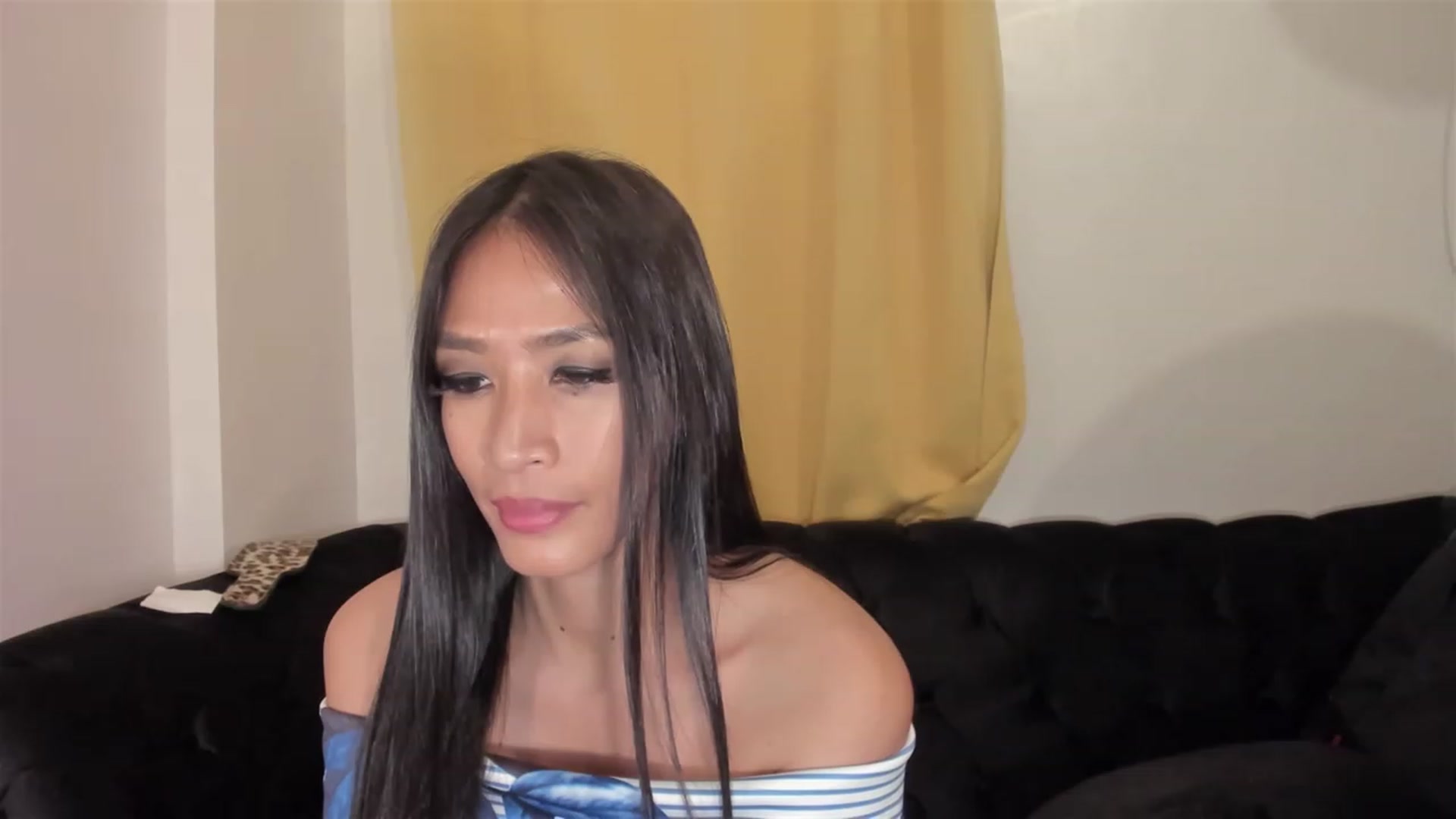 Gallery image thumbnail from DevilTeaser's myfreecams stream on, 06/22/2023, 10:26 image 20 of 20