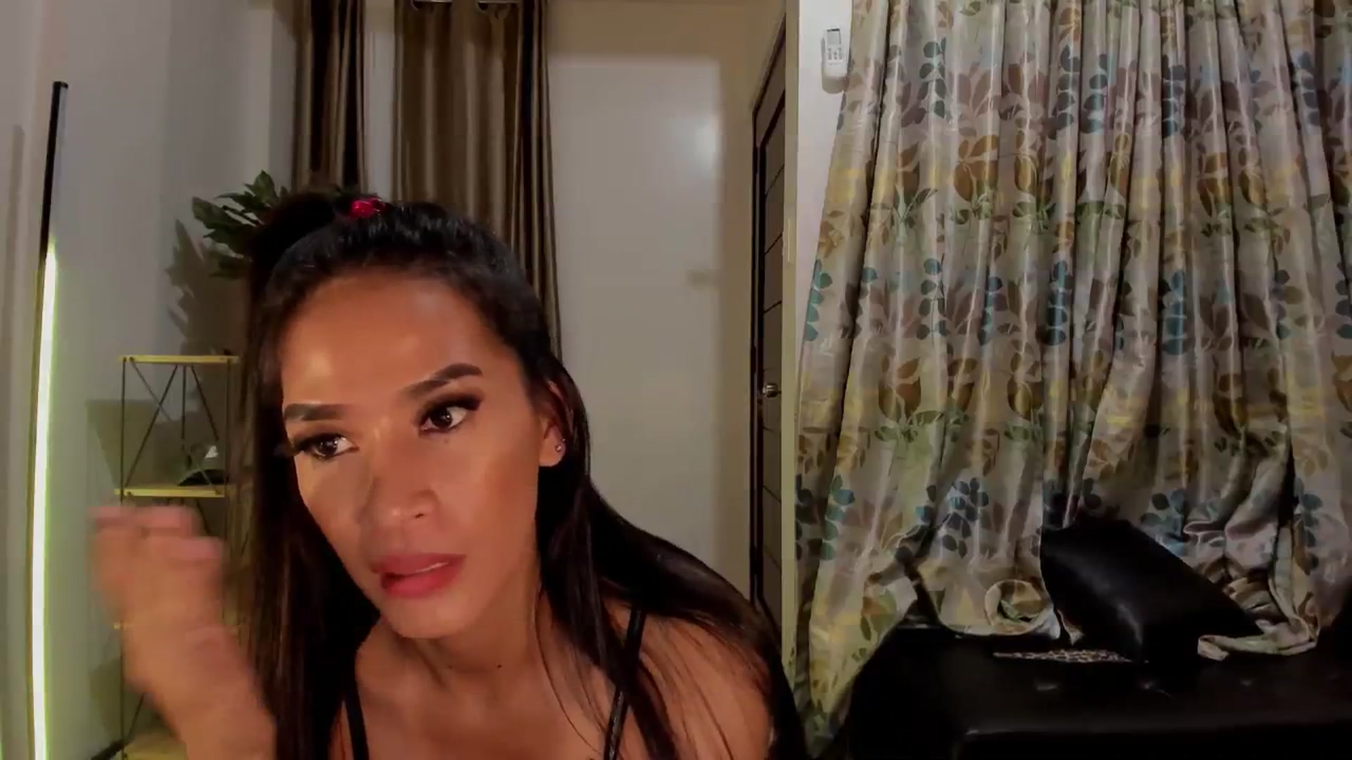Gallery image thumbnail from DevilTeaser's myfreecams stream on, 08/12/2023, 13:45 image 14 of 20