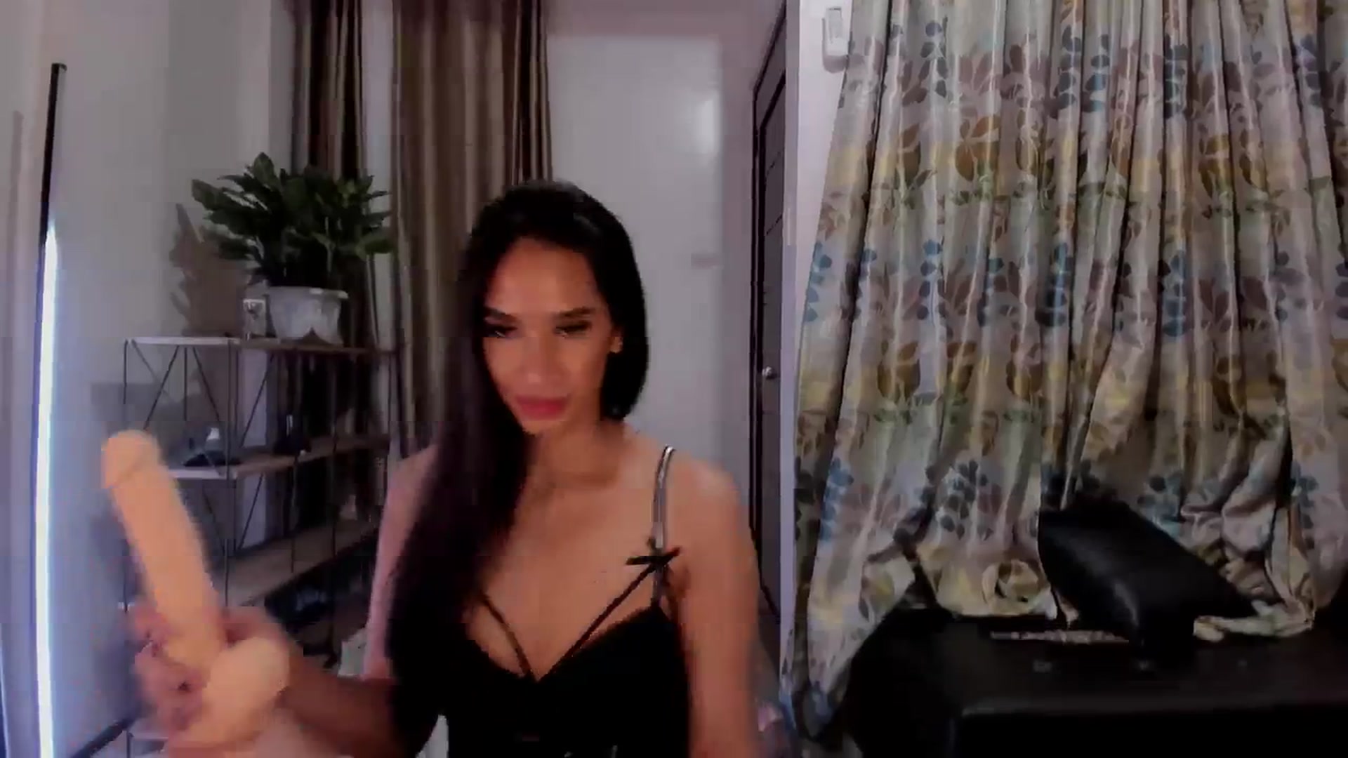 Gallery image thumbnail from DevilTeaser's myfreecams stream on, 08/12/2023, 13:45 image 15 of 20