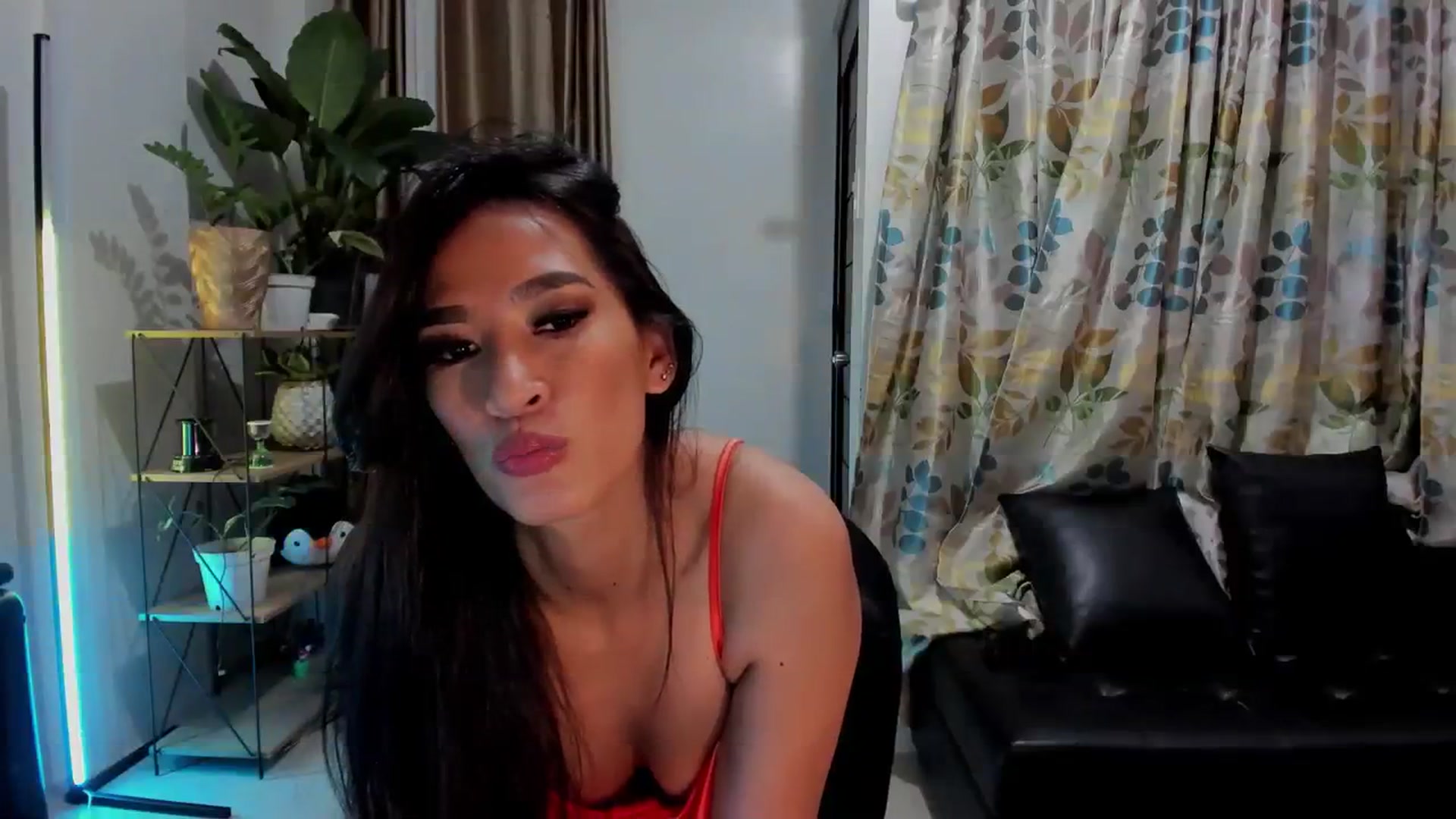 Gallery image thumbnail from DevilTeaser's myfreecams stream on, 08/13/2023, 12:14 image 15 of 20