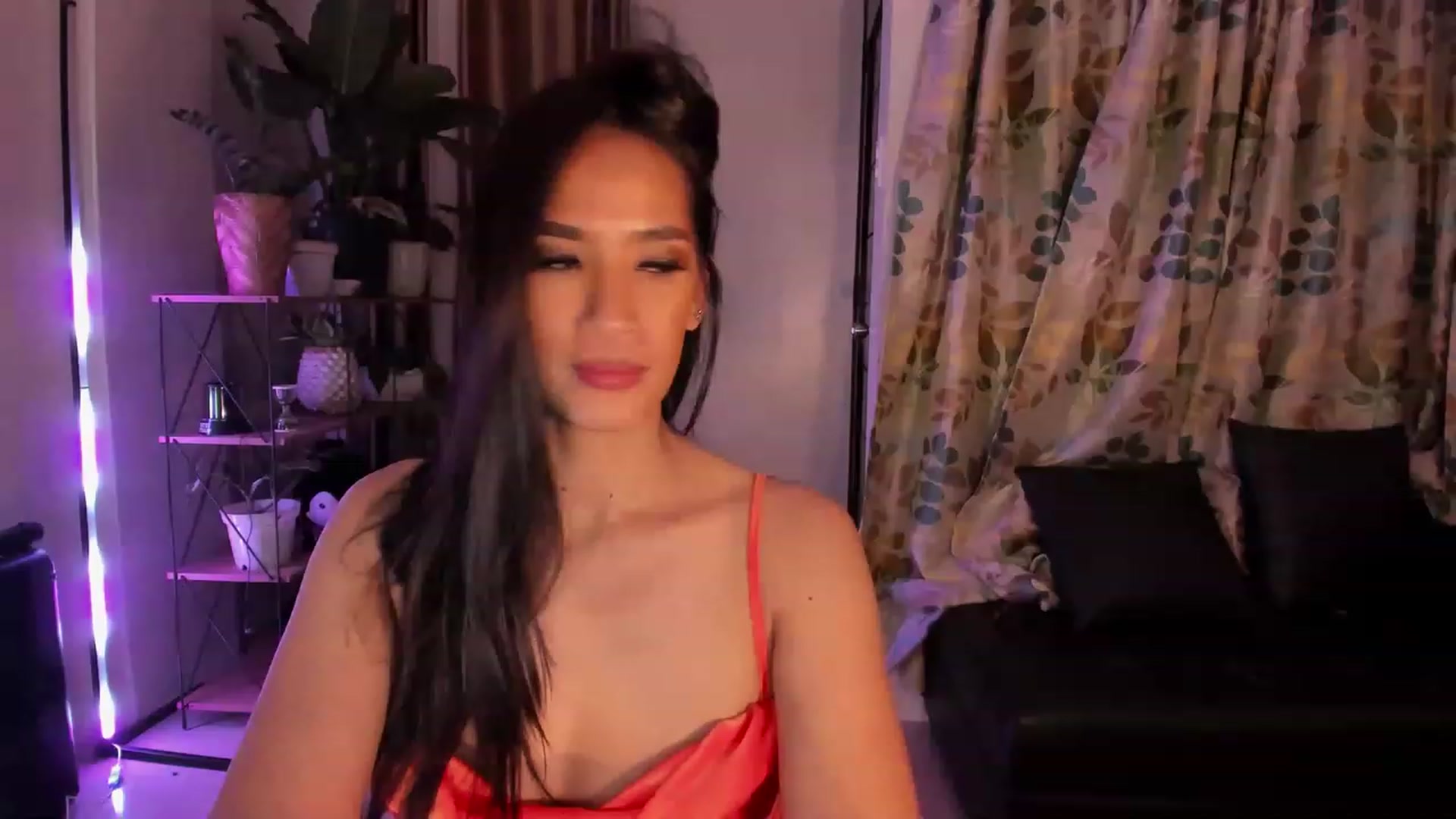 Gallery image thumbnail from DevilTeaser's myfreecams stream on, 08/13/2023, 14:10 image 2 of 20