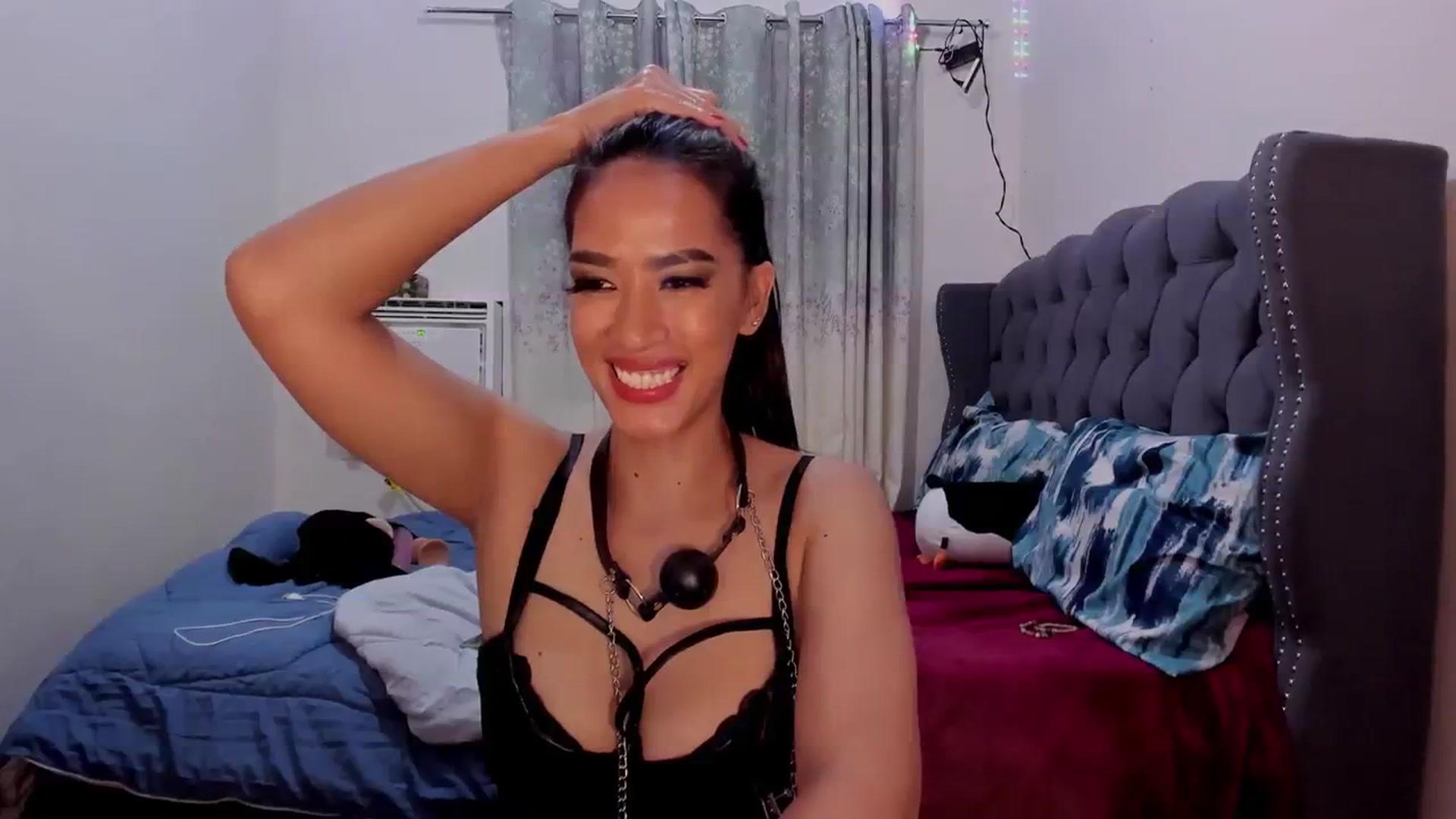 Gallery image thumbnail from DevilTeaser's myfreecams stream on, 08/18/2023, 16:27 image 16 of 20