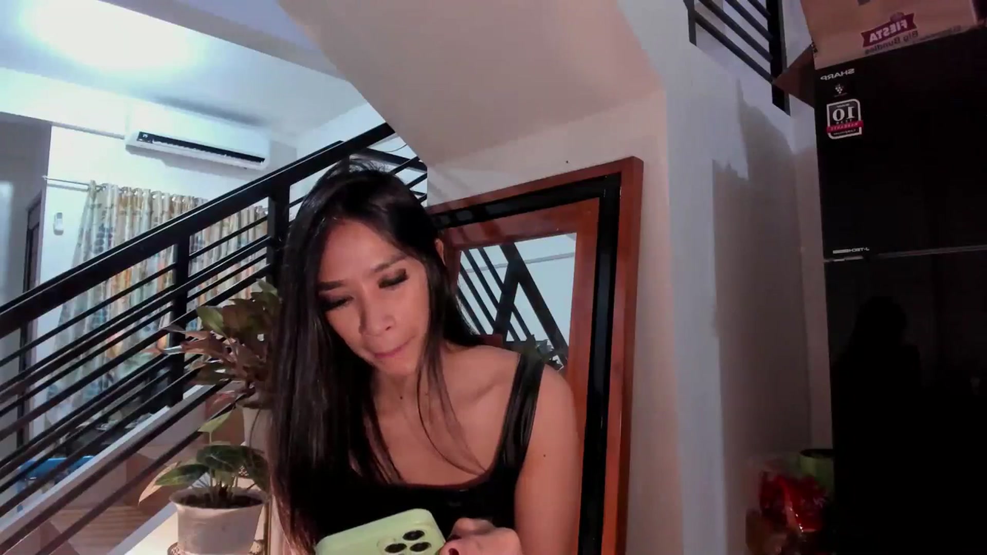 Gallery image thumbnail from DevilTeaser's myfreecams stream on, 09/25/2023, 01:46 image 12 of 20