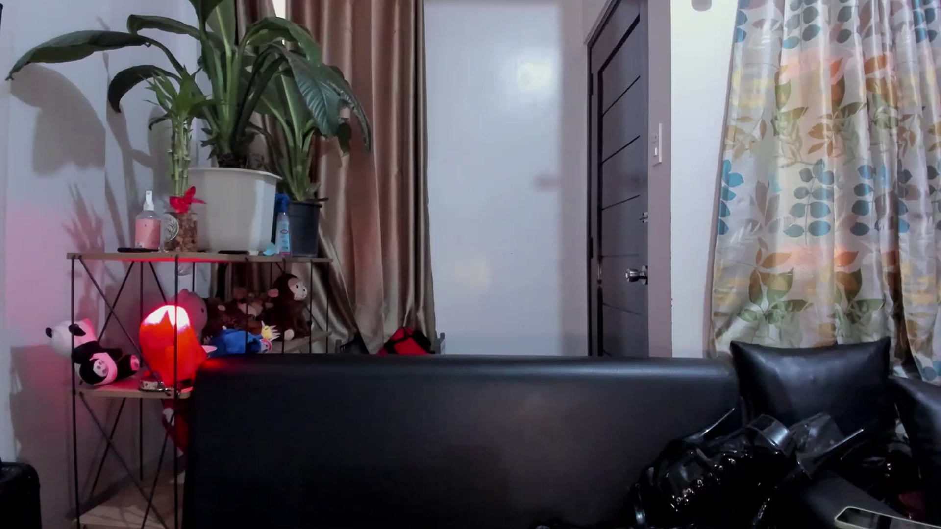 Gallery image thumbnail from DevilTeaser's myfreecams stream on, 10/30/2023, 02:02 image 19 of 20