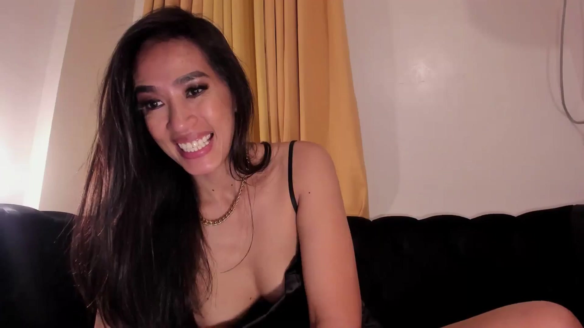 Gallery image thumbnail from DevilTeaser's myfreecams stream on, 11/15/2023, 18:42 image 7 of 20