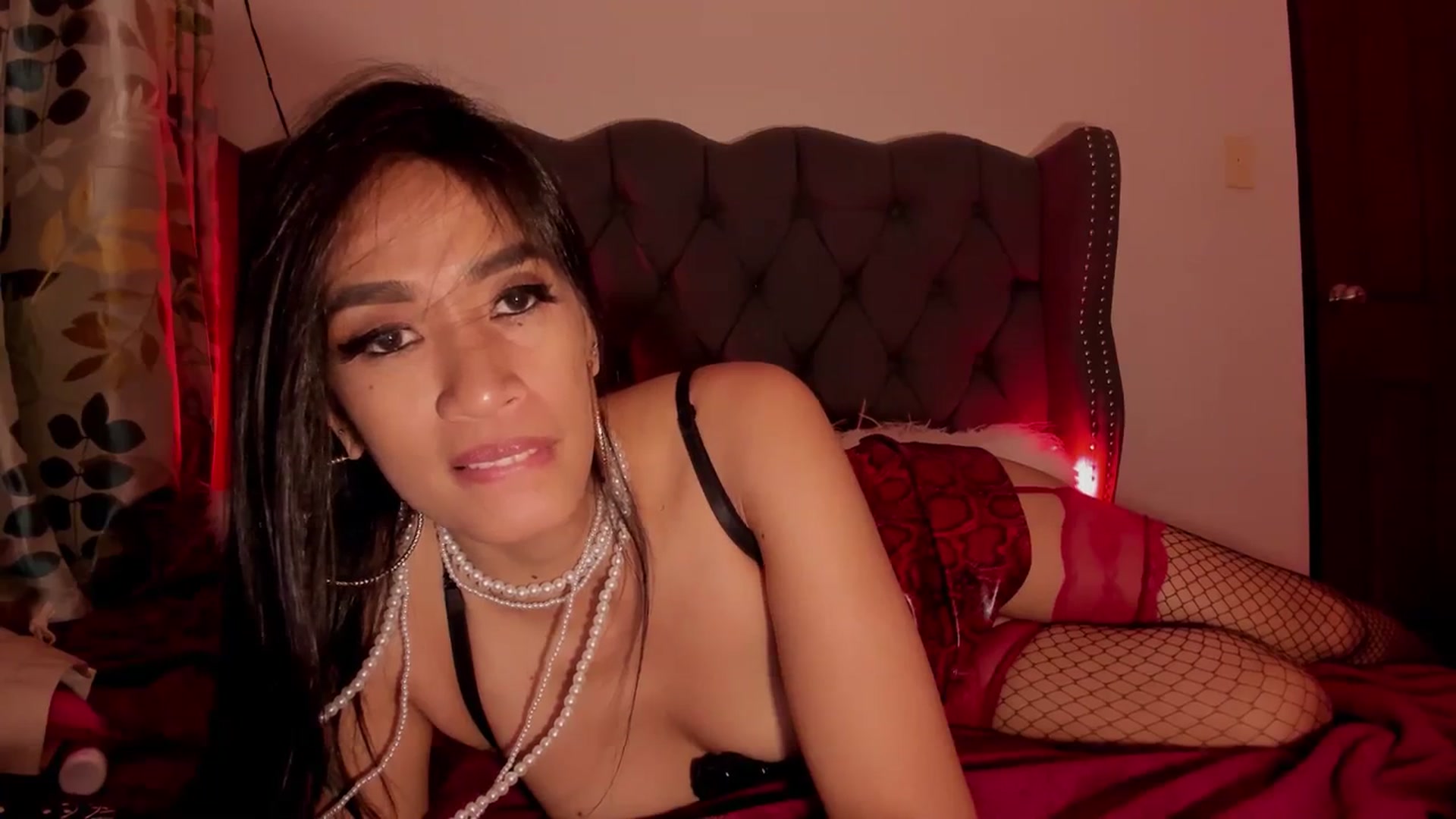 Gallery image thumbnail from DevilTeaser's myfreecams stream on, 03/30/2024, 15:18 image 15 of 20