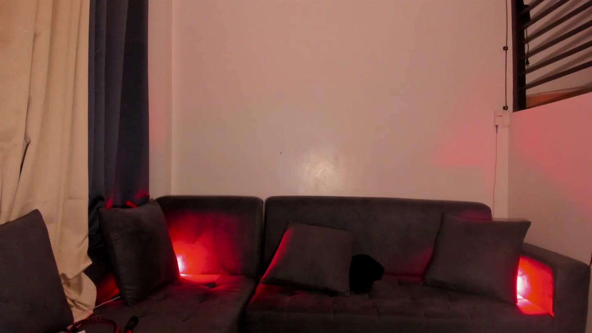Gallery image thumbnail from DevilTeaser's myfreecams stream on, 04/13/2024, 16:27 image 18 of 20
